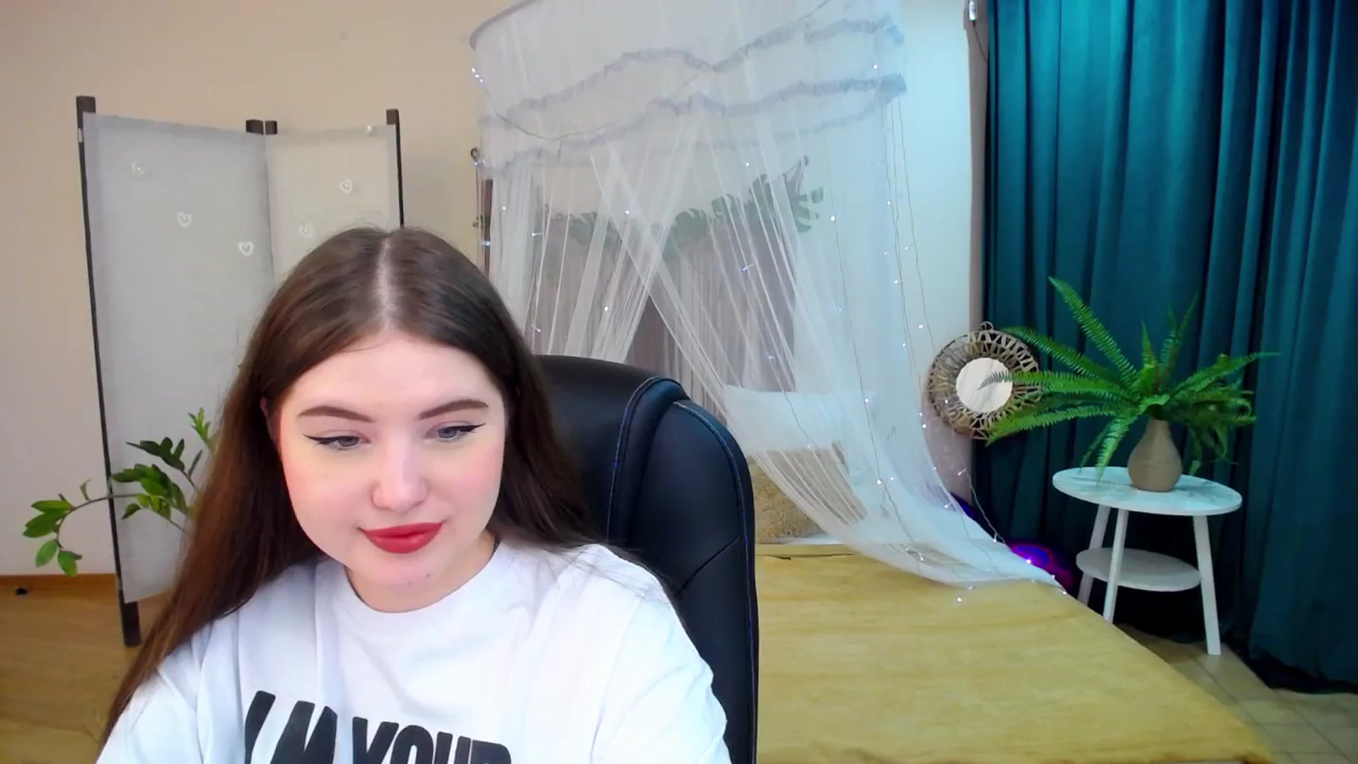 Gallery image thumbnail from AdmireMyEyes's myfreecams stream on, 03/09/2025, 20:53 image 6 of 20