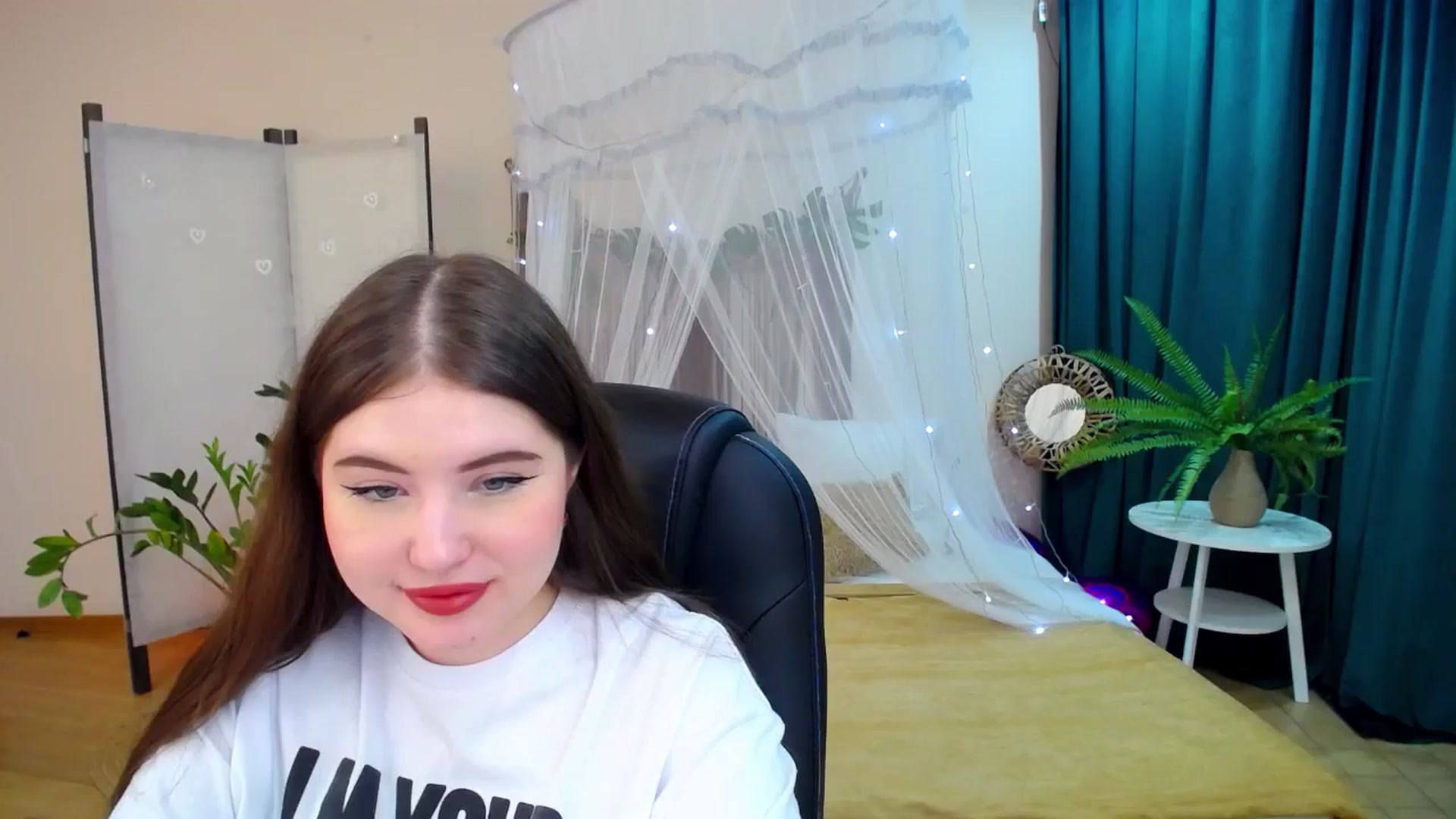 Gallery image thumbnail from AdmireMyEyes's myfreecams stream on, 03/09/2025, 20:53 image 7 of 20