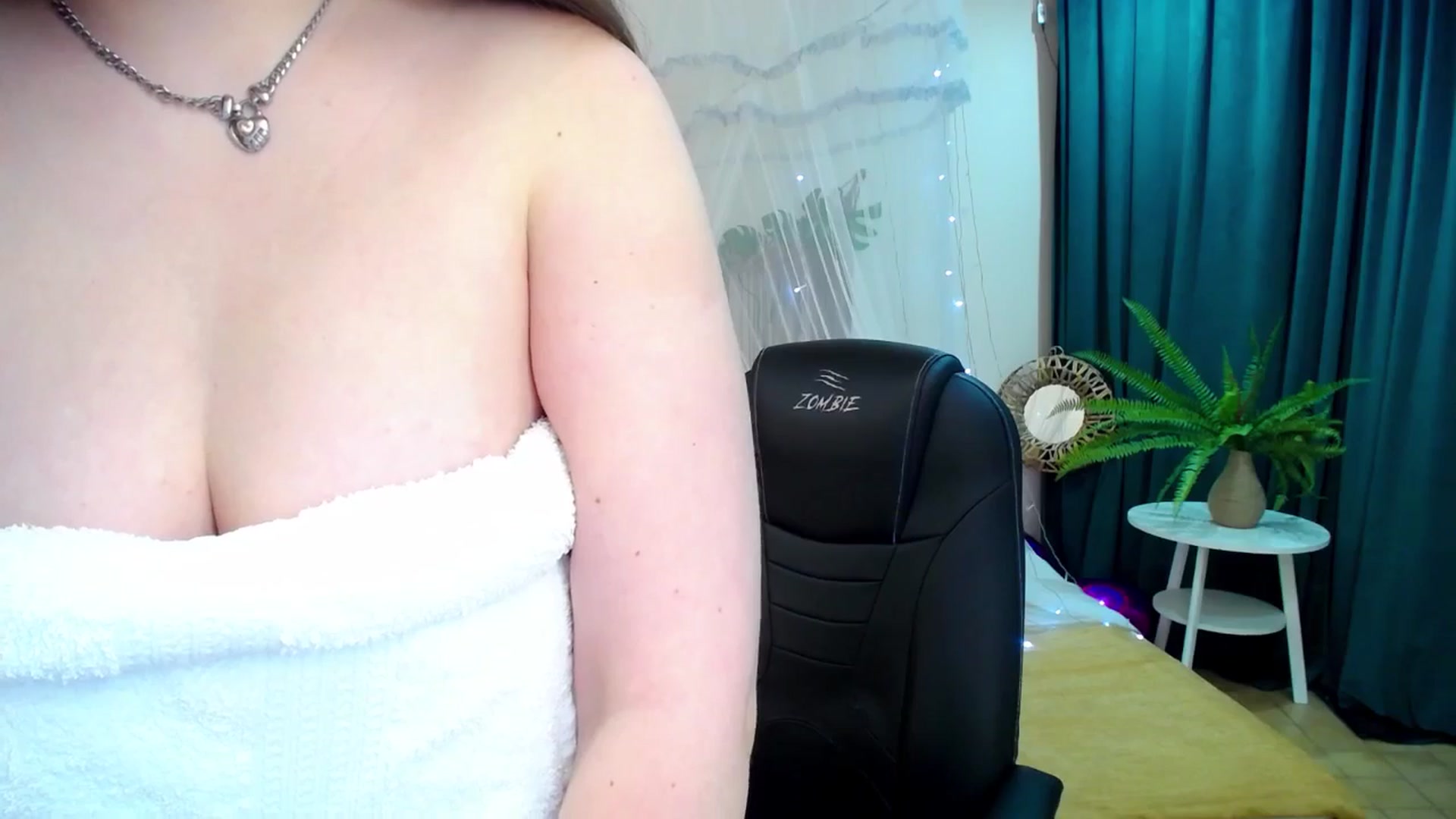 Gallery image thumbnail from AdmireMyEyes's myfreecams stream on, 03/09/2025, 21:47 image 3 of 20