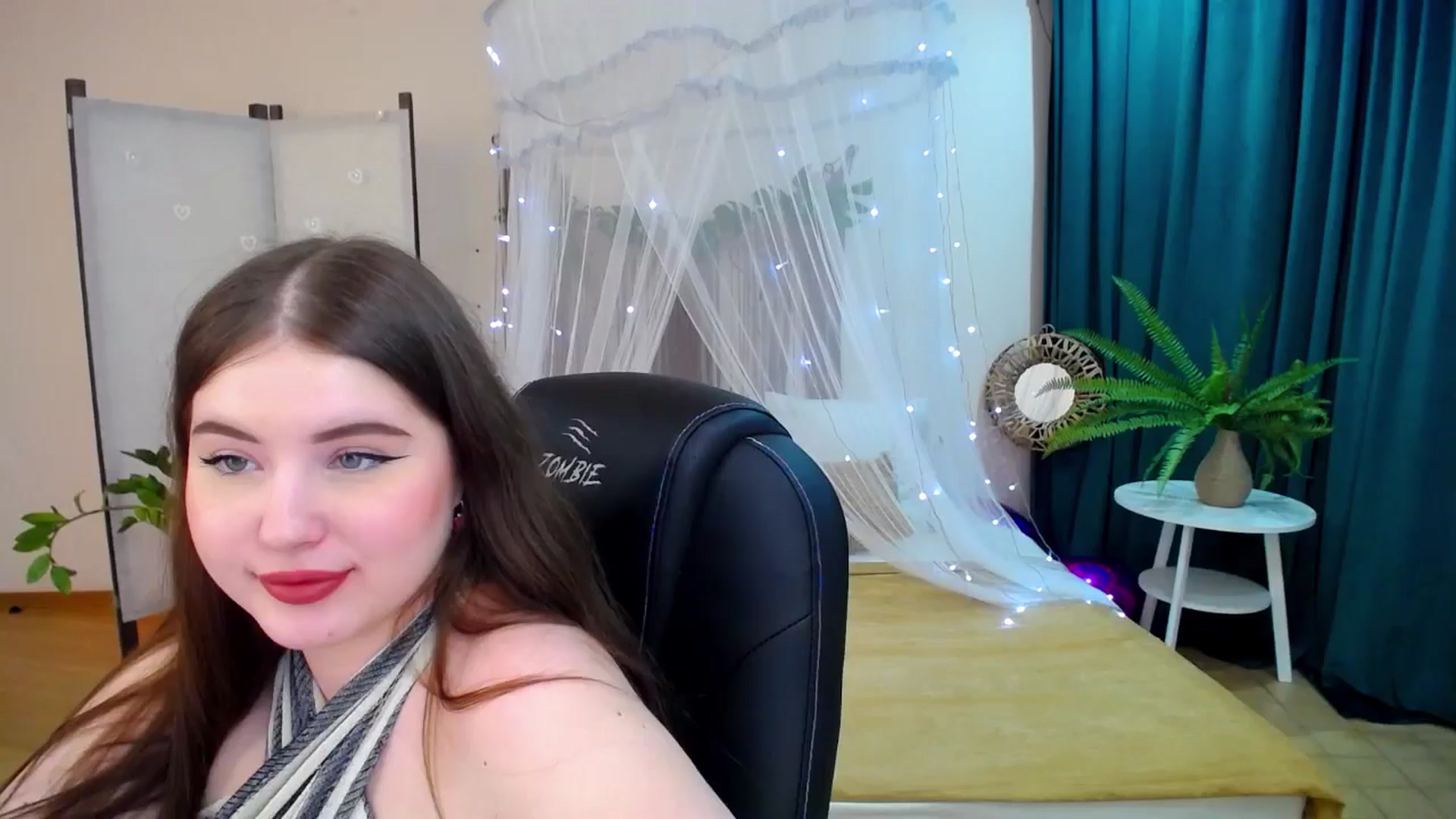 Gallery image thumbnail from AdmireMyEyes's myfreecams stream on, 03/09/2025, 23:33 image 10 of 20