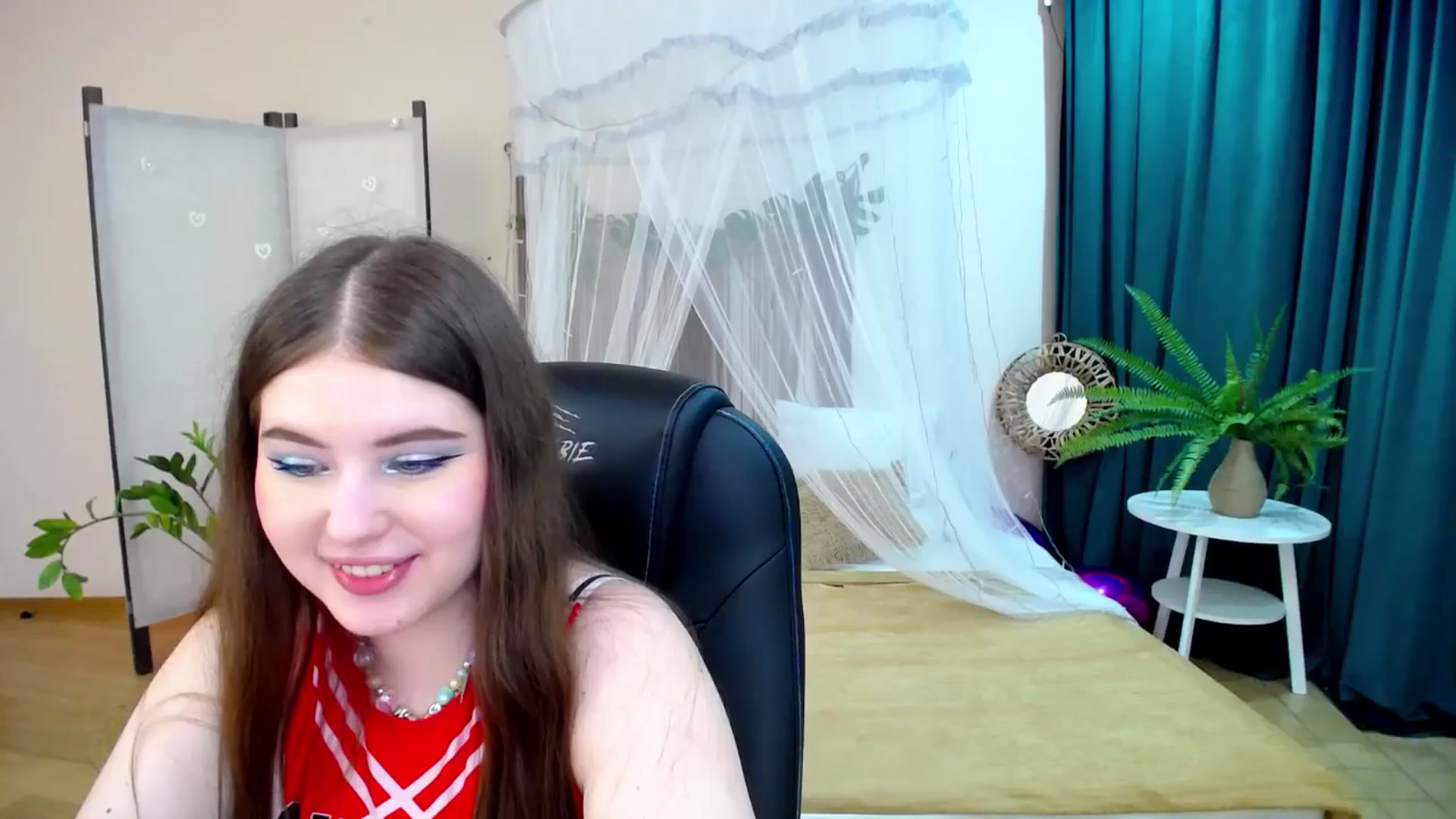 Gallery image thumbnail from AdmireMyEyes's myfreecams stream on, 03/10/2025, 20:59 image 17 of 20