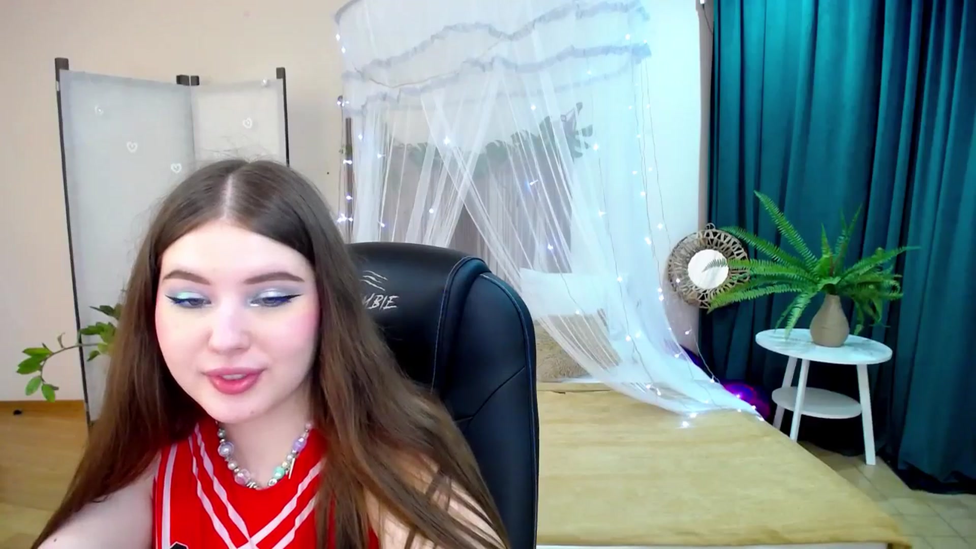 Gallery image thumbnail from AdmireMyEyes's myfreecams stream on, 03/10/2025, 20:59 image 19 of 20