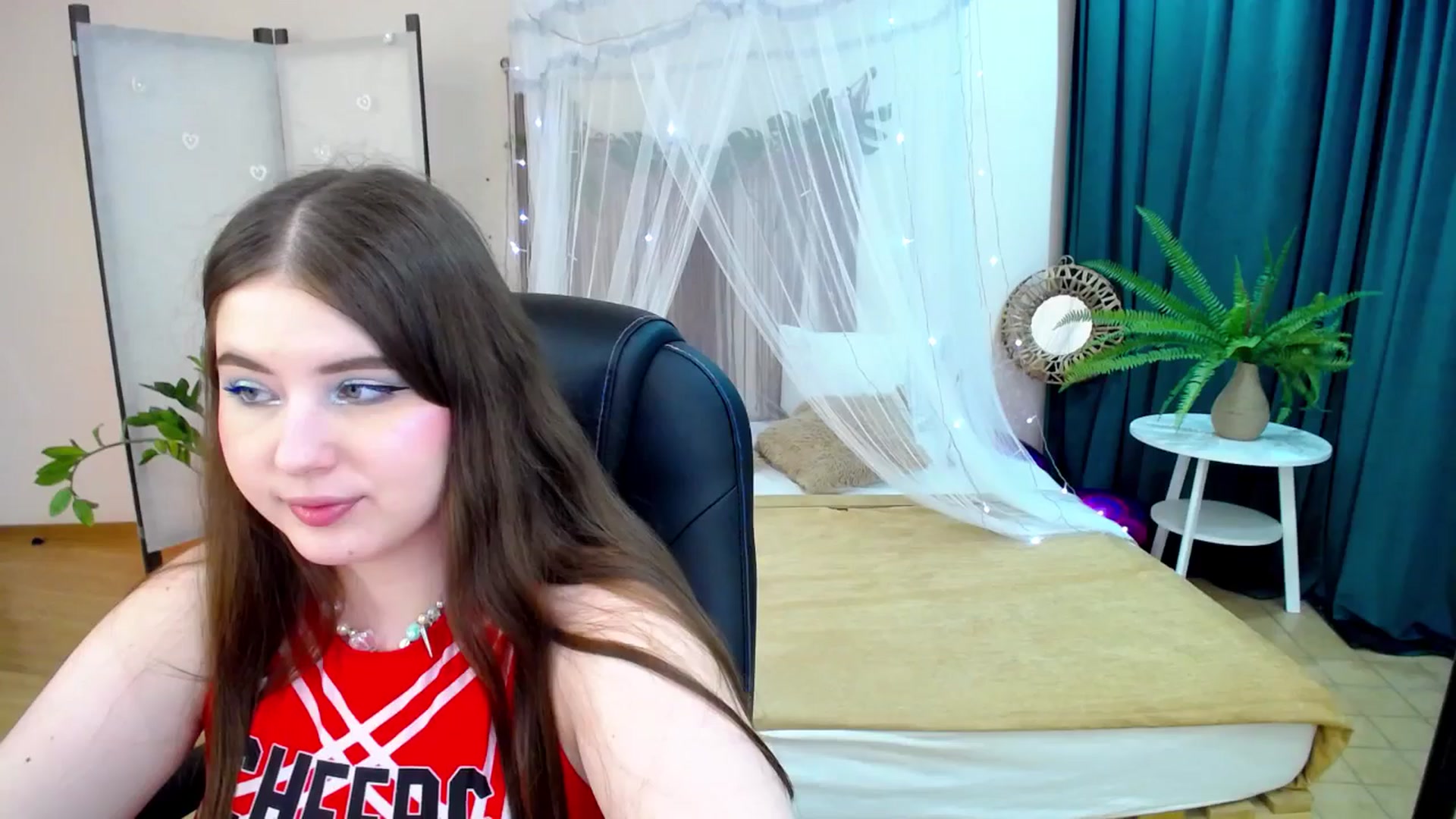Gallery image thumbnail from AdmireMyEyes's myfreecams stream on, 03/10/2025, 22:37 image 5 of 20