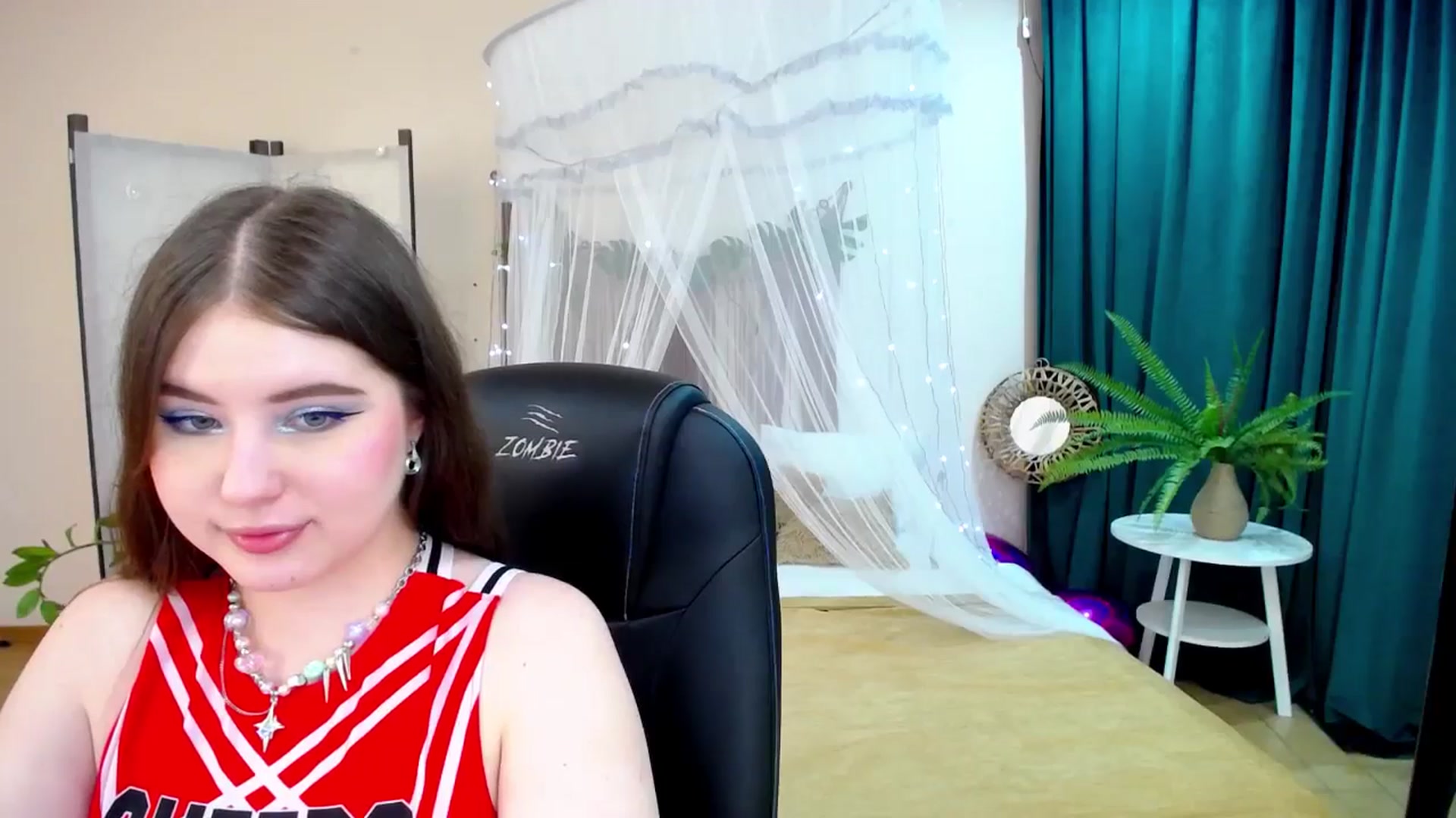 Gallery image thumbnail from AdmireMyEyes's myfreecams stream on, 03/10/2025, 23:46 image 18 of 20