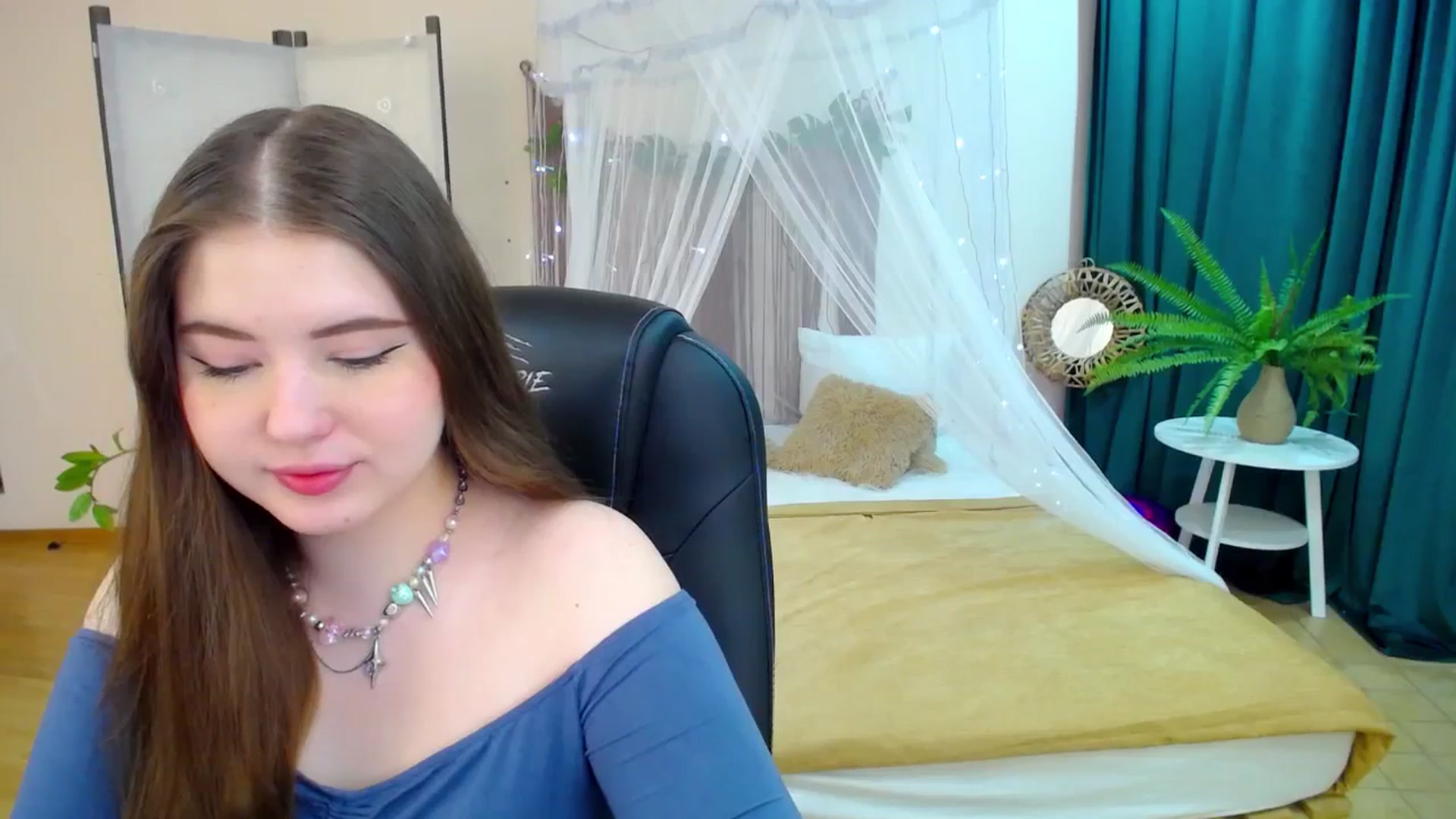 Gallery image thumbnail from AdmireMyEyes's myfreecams stream on, 03/11/2025, 19:48 image 4 of 20