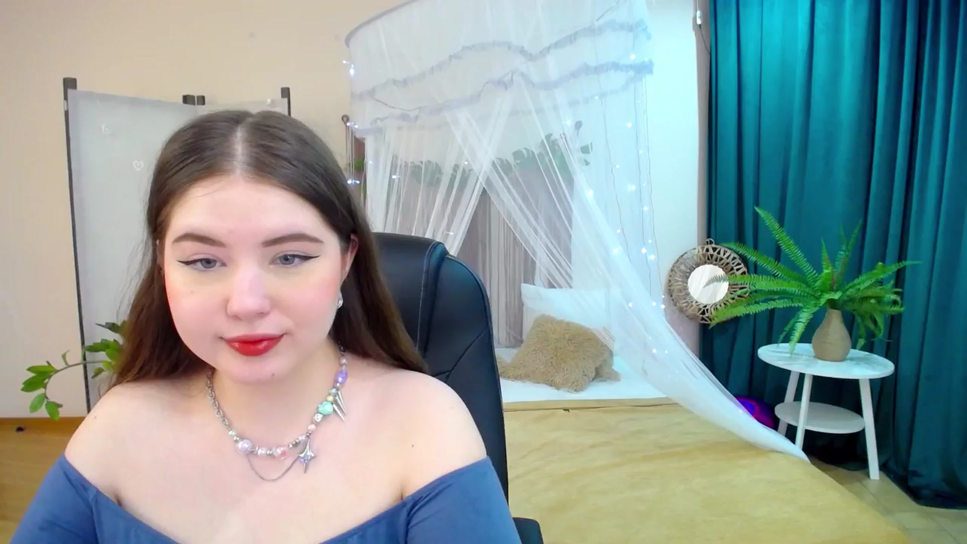 Gallery image thumbnail from AdmireMyEyes's myfreecams stream on, 03/11/2025, 19:48 image 14 of 20