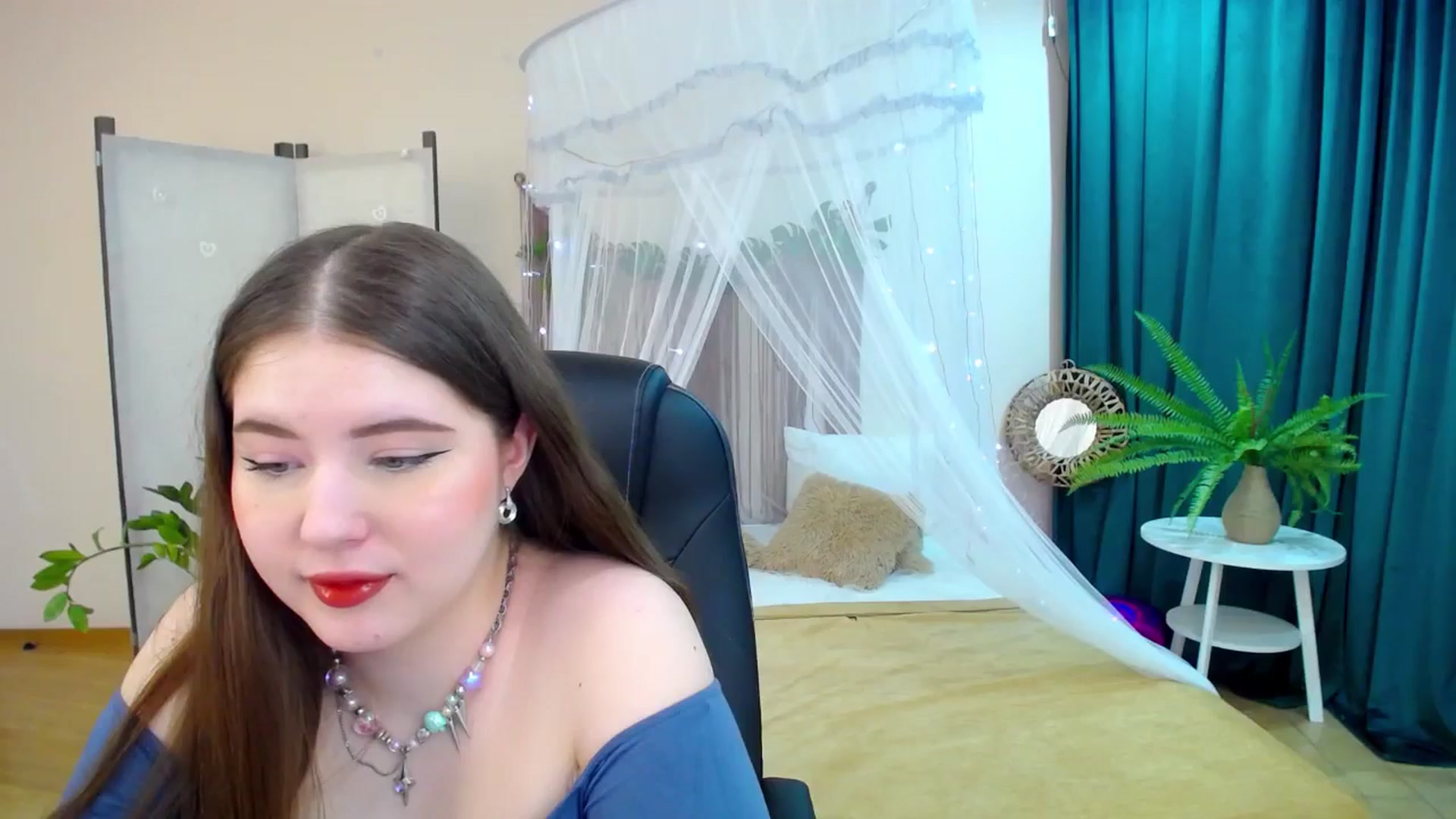 Gallery image thumbnail from AdmireMyEyes's myfreecams stream on, 03/11/2025, 19:48 image 17 of 20
