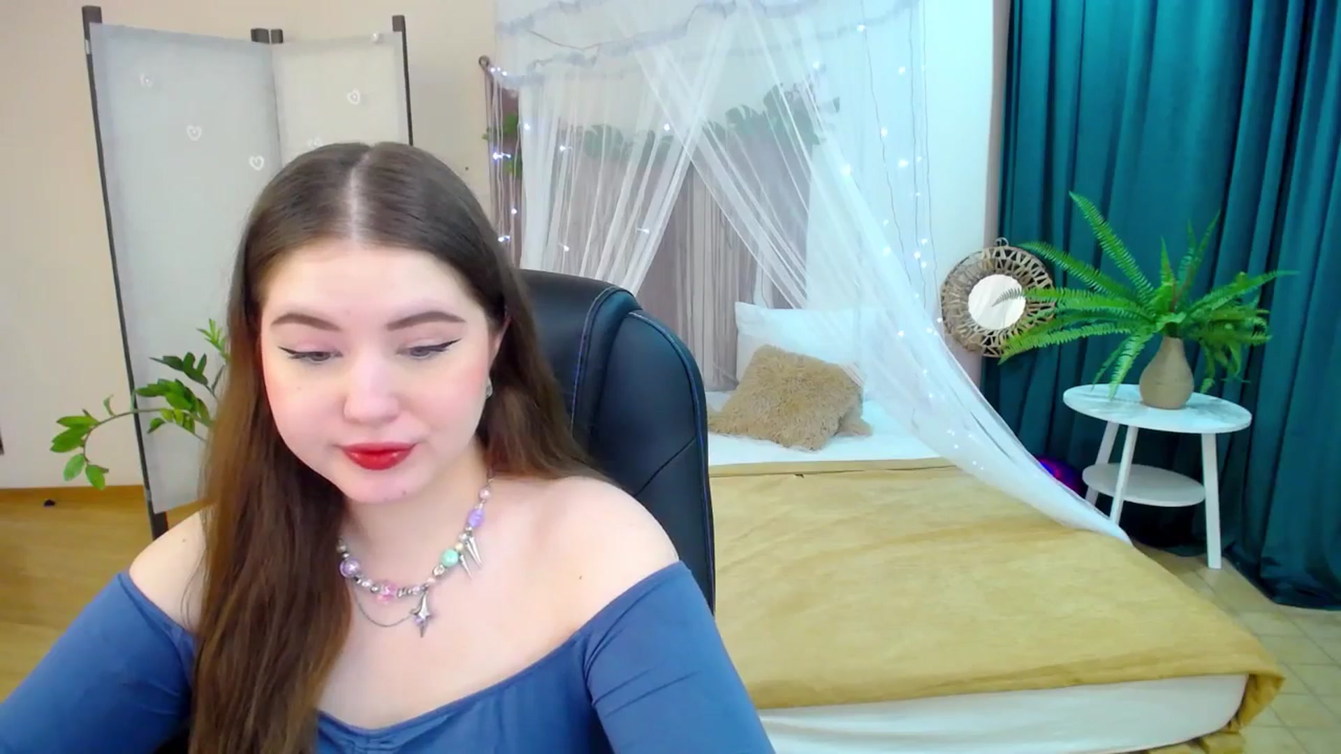 Gallery image thumbnail from AdmireMyEyes's myfreecams stream on, 03/11/2025, 19:48 image 7 of 20