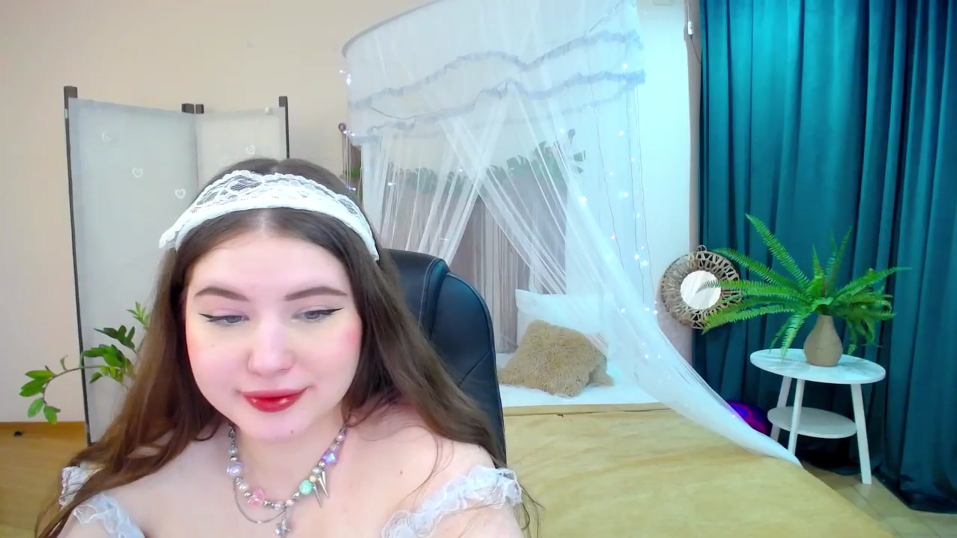 Gallery image thumbnail from AdmireMyEyes's myfreecams stream on, 03/11/2025, 20:56 image 17 of 20