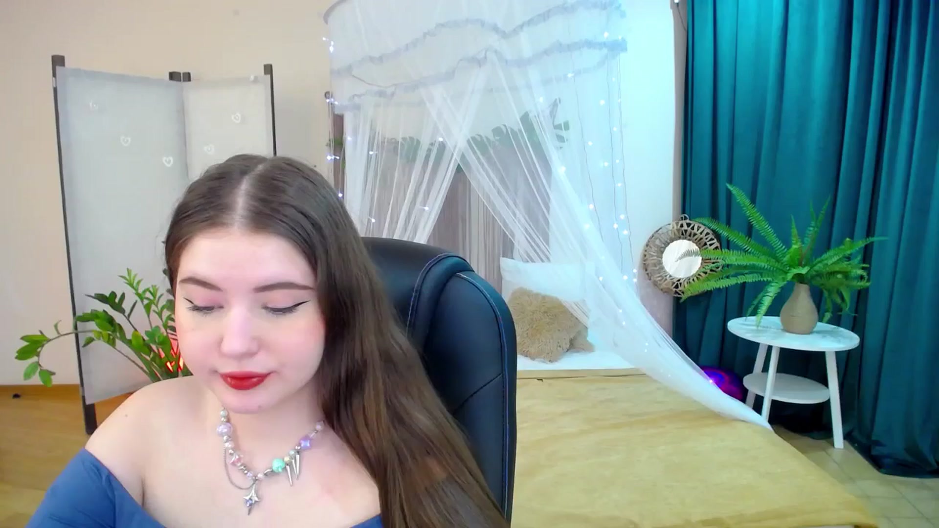 Gallery image thumbnail from AdmireMyEyes's myfreecams stream on, 03/11/2025, 20:56 image 1 of 20