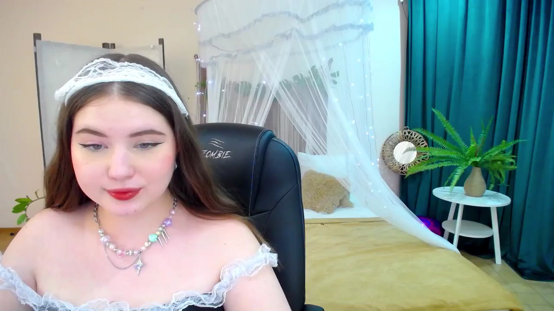 Gallery image thumbnail from AdmireMyEyes's myfreecams stream on, 03/11/2025, 21:46 image 17 of 20