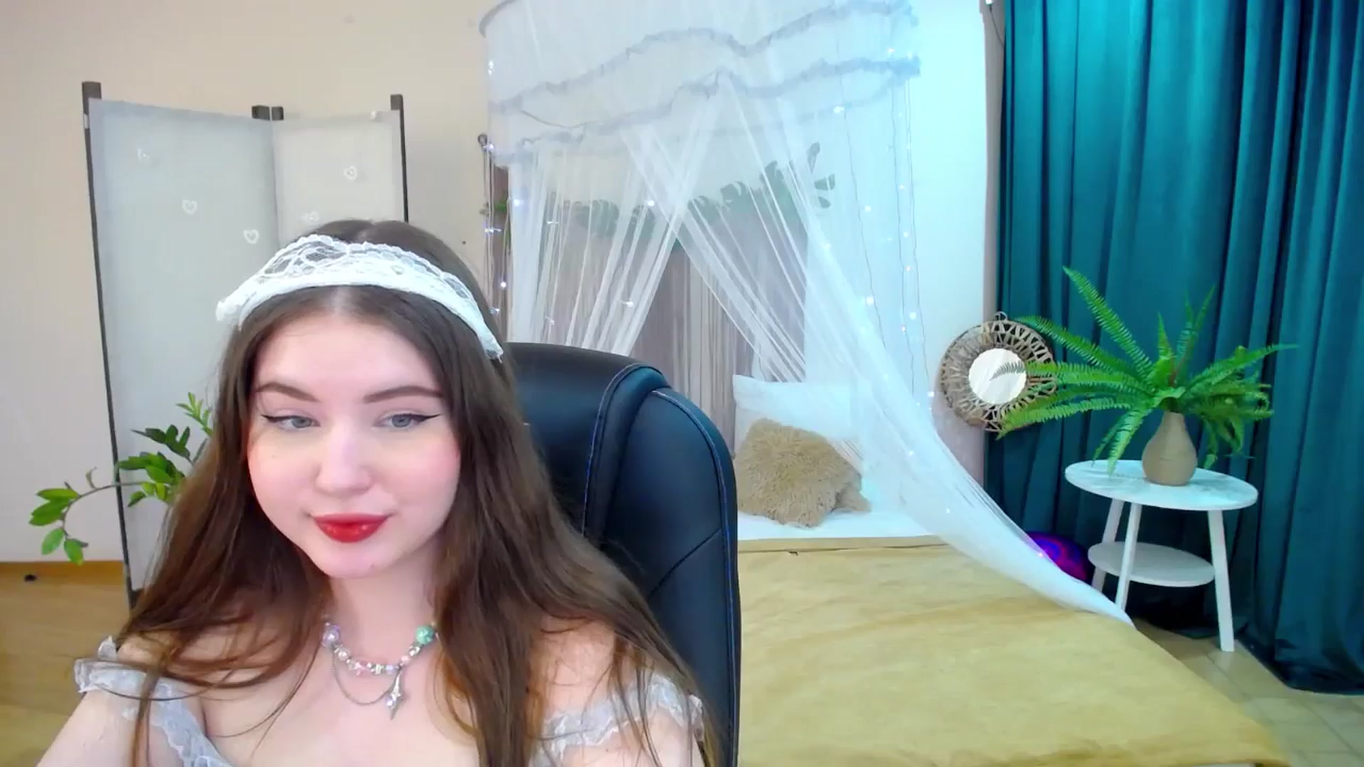 Gallery image thumbnail from AdmireMyEyes's myfreecams stream on, 03/11/2025, 21:46 image 19 of 20