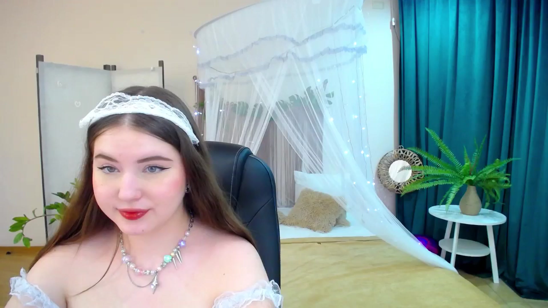 Gallery image thumbnail from AdmireMyEyes's myfreecams stream on, 03/11/2025, 21:46 image 12 of 20