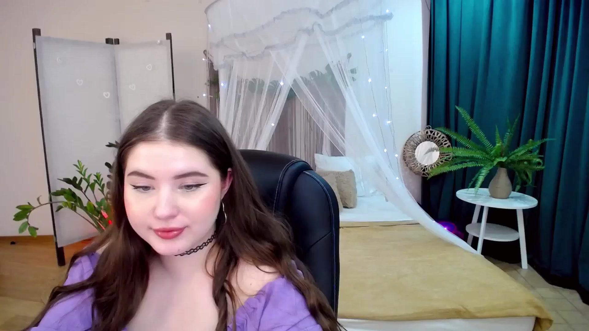Gallery image thumbnail from AdmireMyEyes's myfreecams stream on, 03/14/2025, 09:43 image 8 of 20