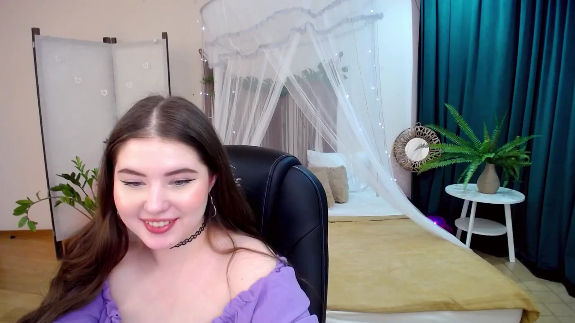 Gallery image thumbnail from AdmireMyEyes's myfreecams stream on, 03/14/2025, 09:43 image 7 of 20