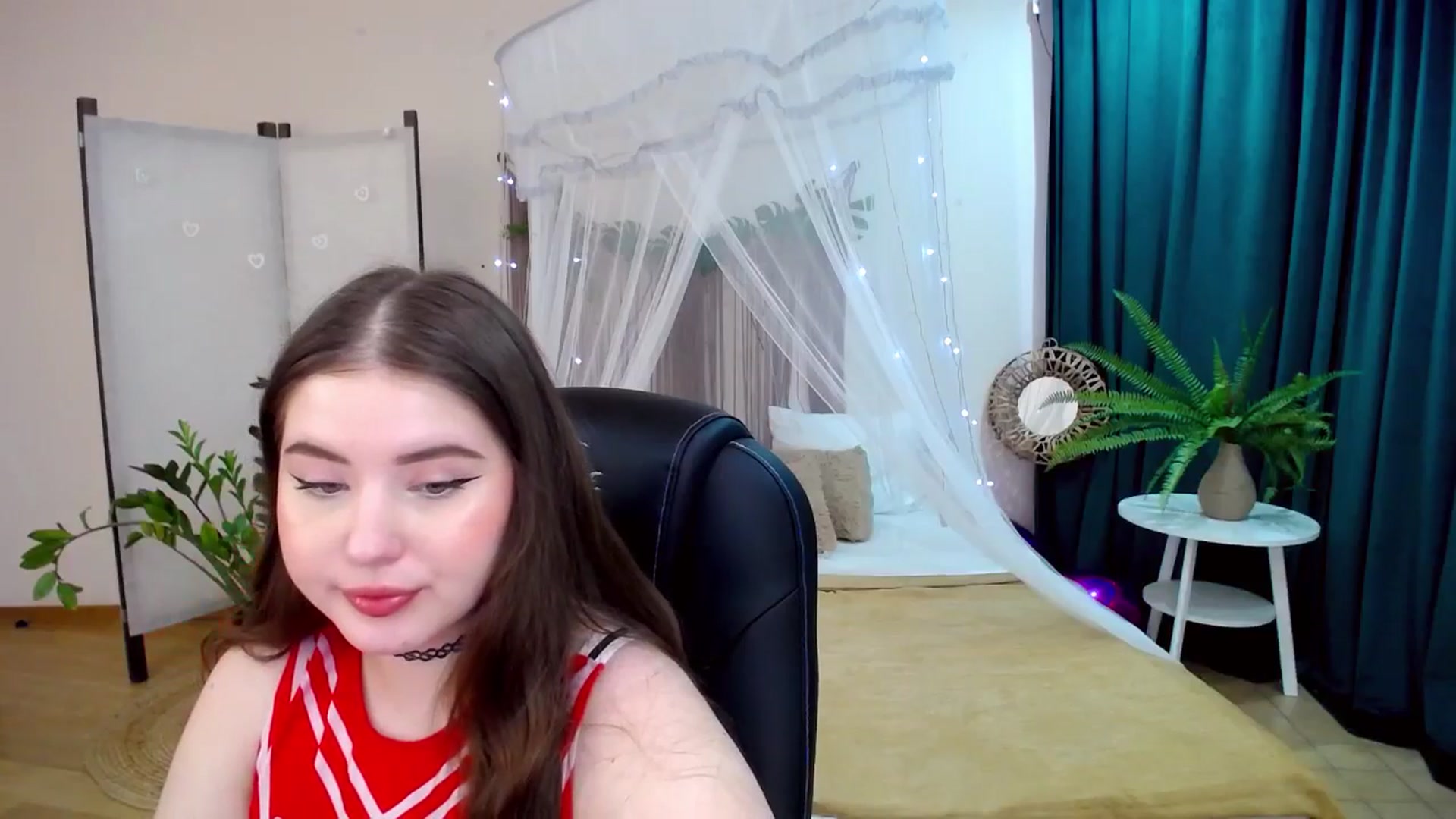 Gallery image thumbnail from AdmireMyEyes's myfreecams stream on, 03/14/2025, 10:22 image 4 of 20