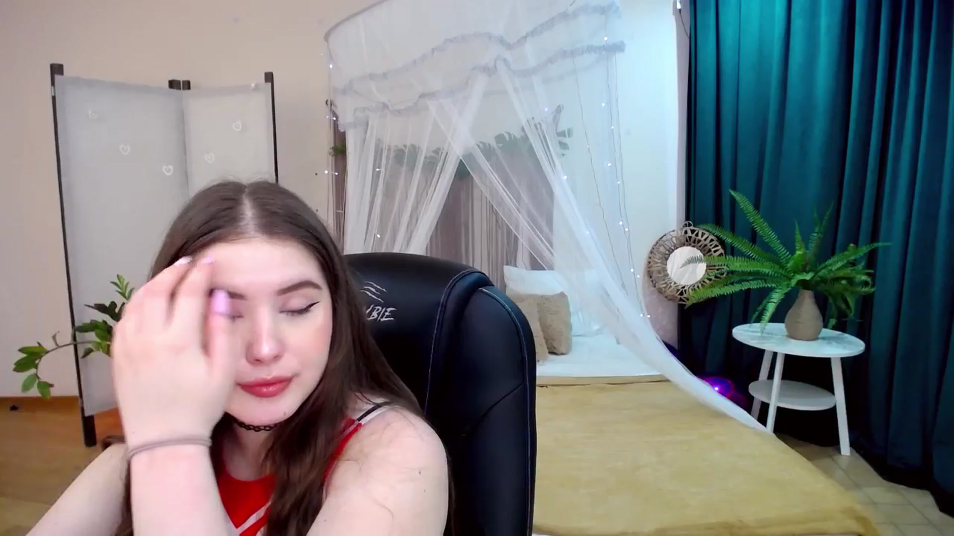 Gallery image thumbnail from AdmireMyEyes's myfreecams stream on, 03/14/2025, 10:22 image 5 of 20