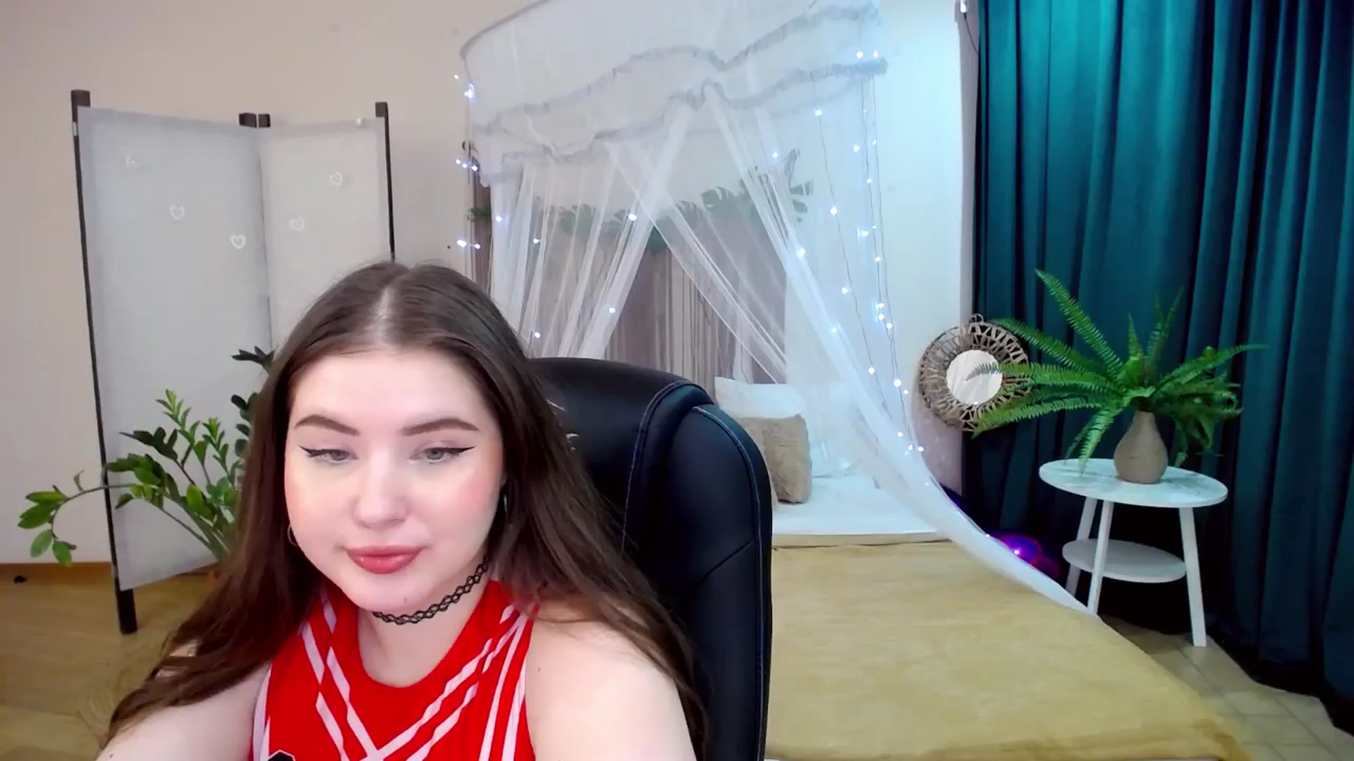 Gallery image thumbnail from AdmireMyEyes's myfreecams stream on, 03/14/2025, 10:22 image 15 of 20