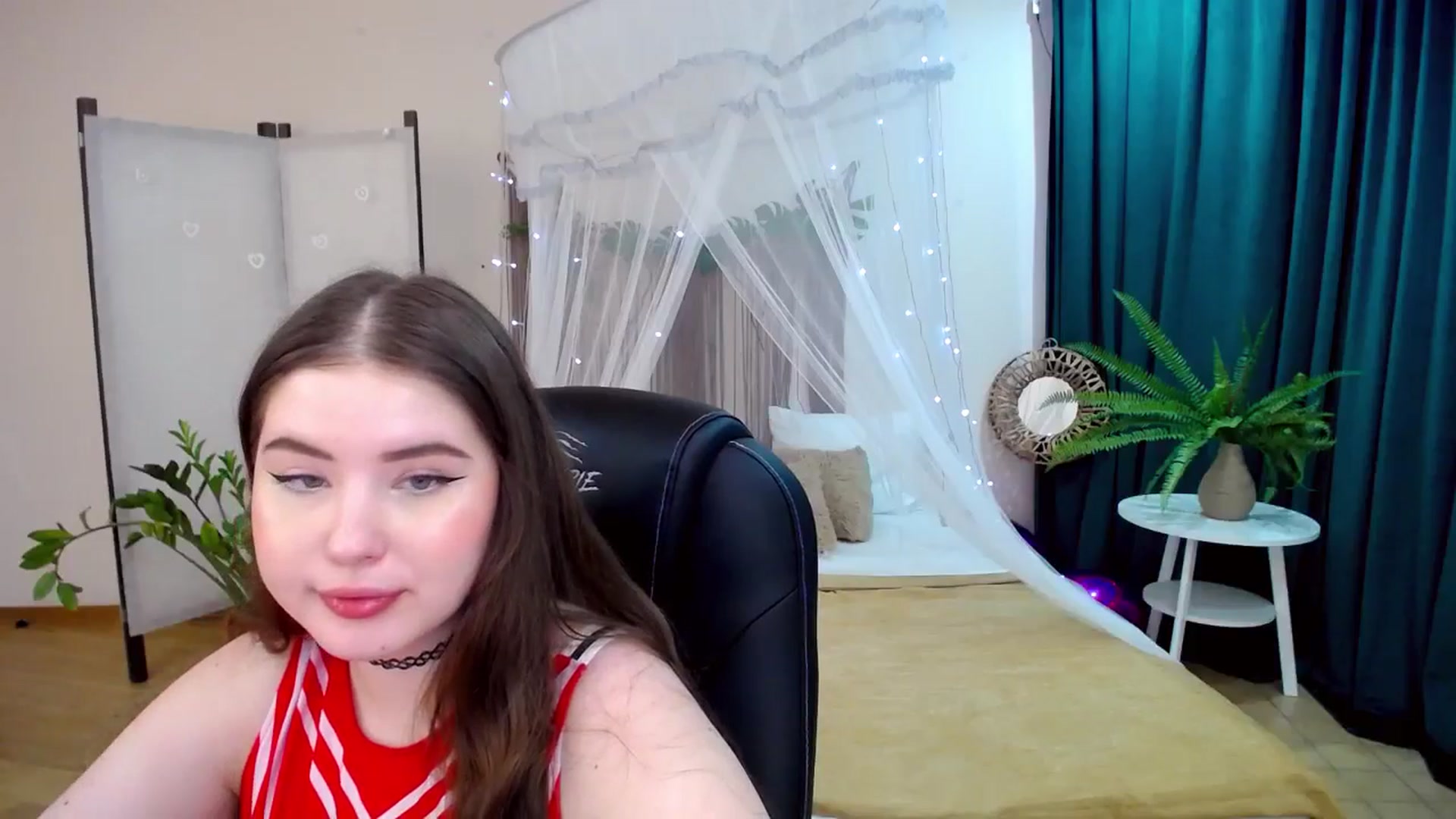Gallery image thumbnail from AdmireMyEyes's myfreecams stream on, 03/14/2025, 10:22 image 2 of 20