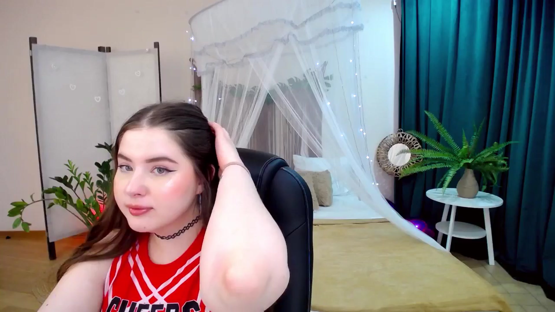 Gallery image thumbnail from AdmireMyEyes's myfreecams stream on, 03/14/2025, 10:22 image 12 of 20
