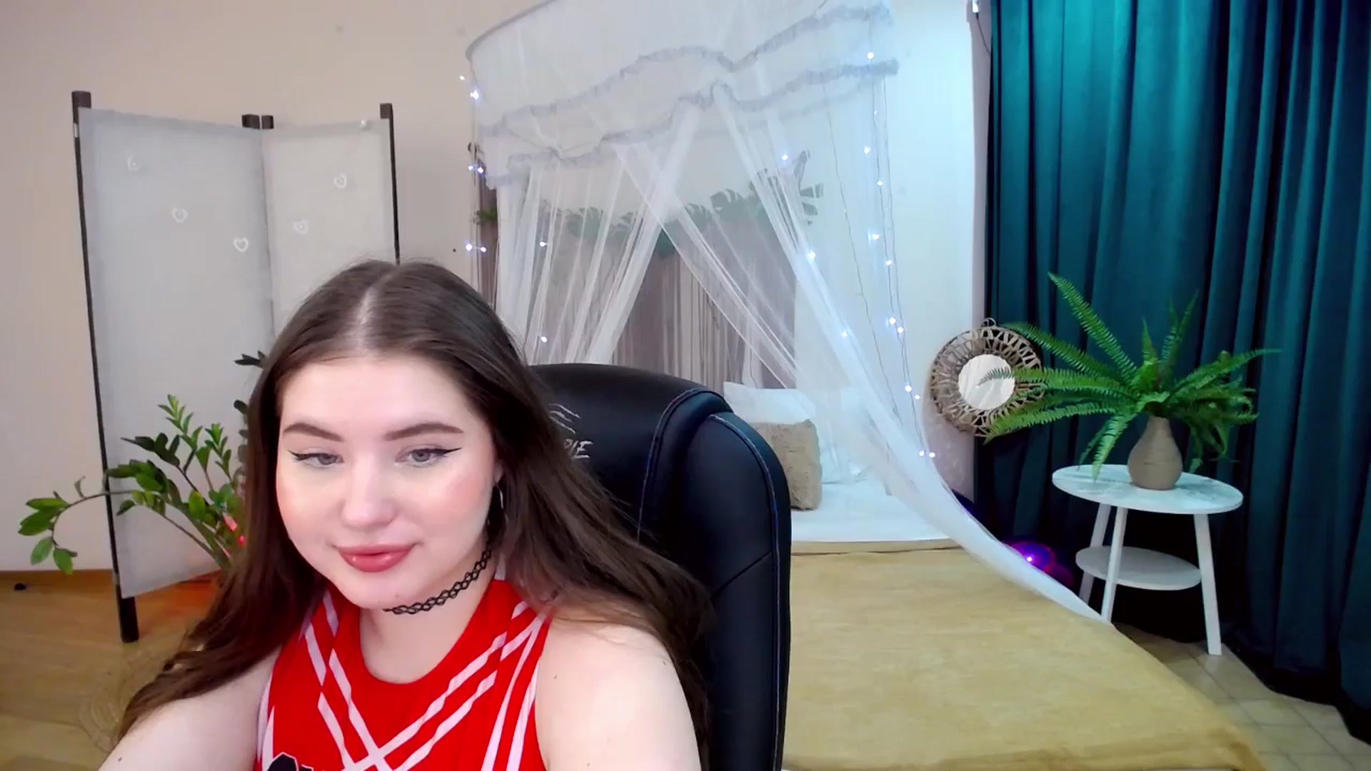 Gallery image thumbnail from AdmireMyEyes's myfreecams stream on, 03/14/2025, 10:22 image 13 of 20