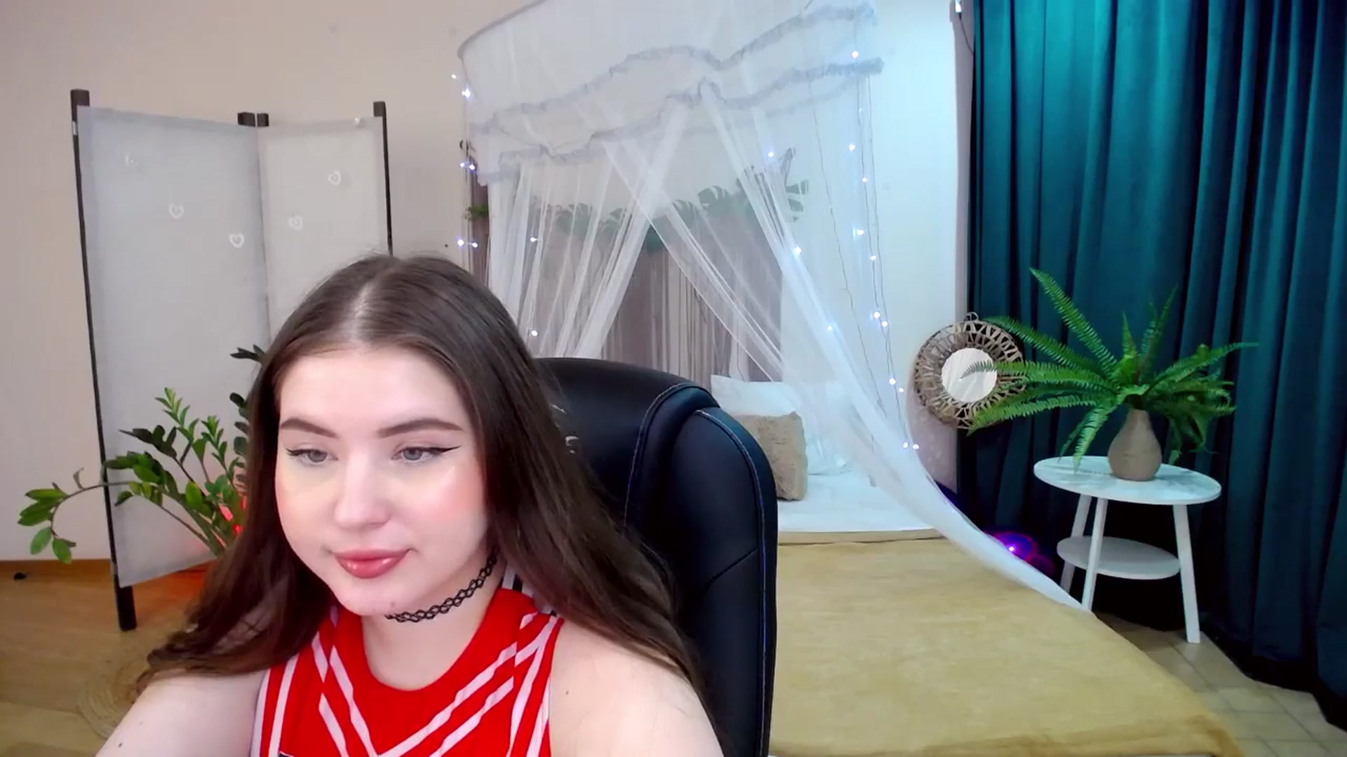 Gallery image thumbnail from AdmireMyEyes's myfreecams stream on, 03/14/2025, 10:22 image 19 of 20