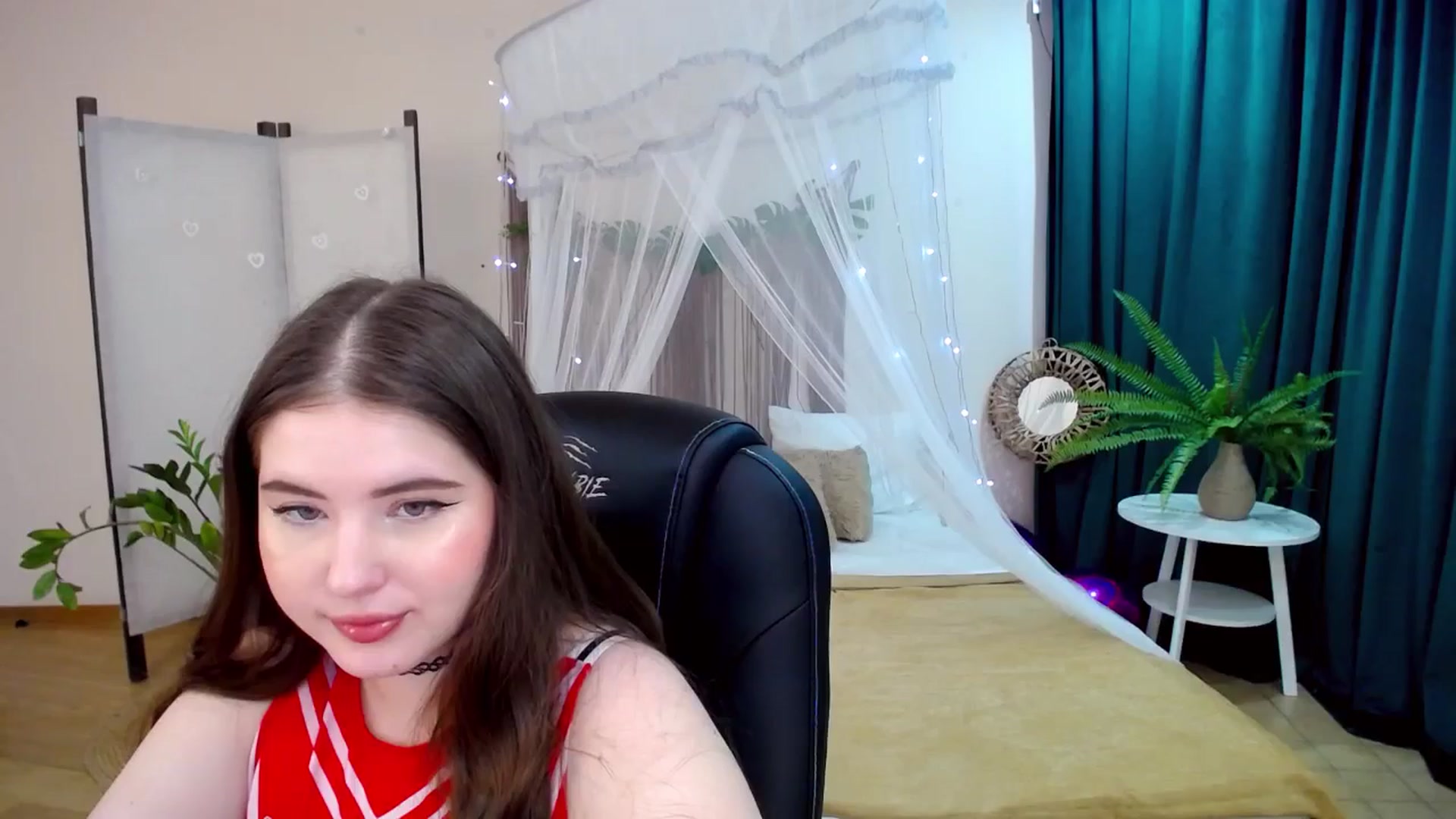 Gallery image thumbnail from AdmireMyEyes's myfreecams stream on, 03/14/2025, 10:22 image 11 of 20