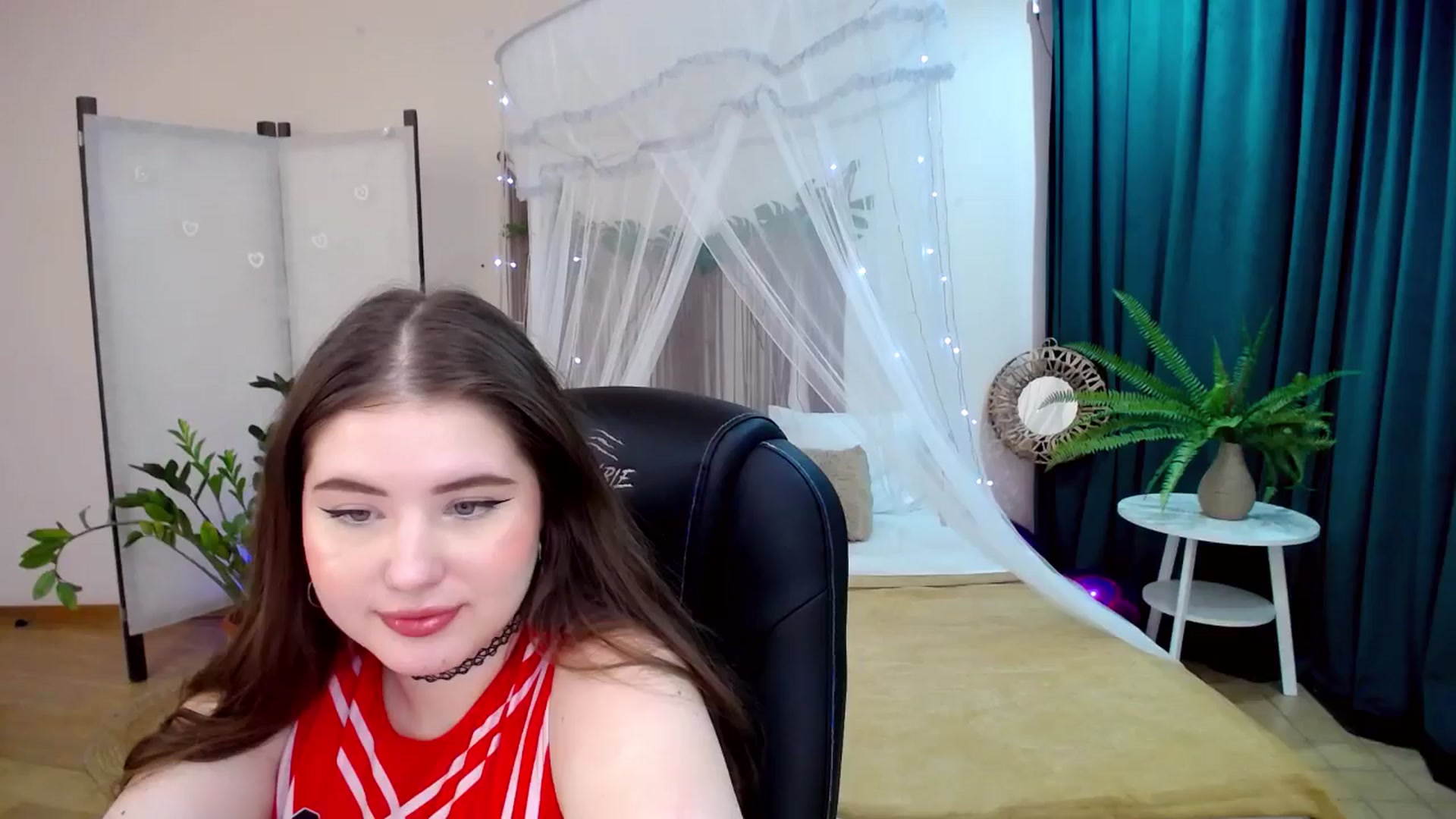 Gallery image thumbnail from AdmireMyEyes's myfreecams stream on, 03/14/2025, 10:22 image 14 of 20