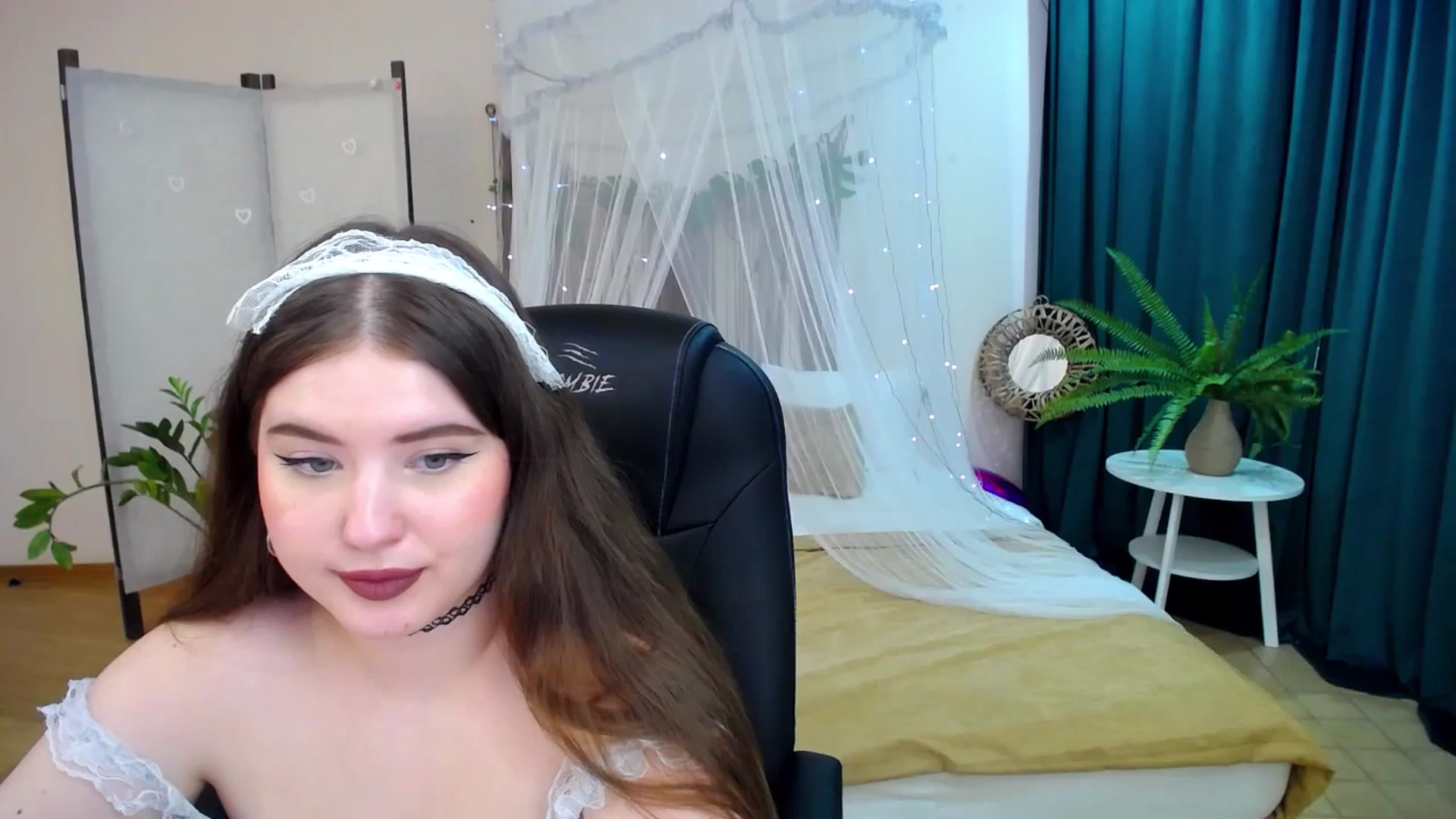 Gallery image thumbnail from AdmireMyEyes's myfreecams stream on, 03/15/2025, 09:47 image 13 of 20