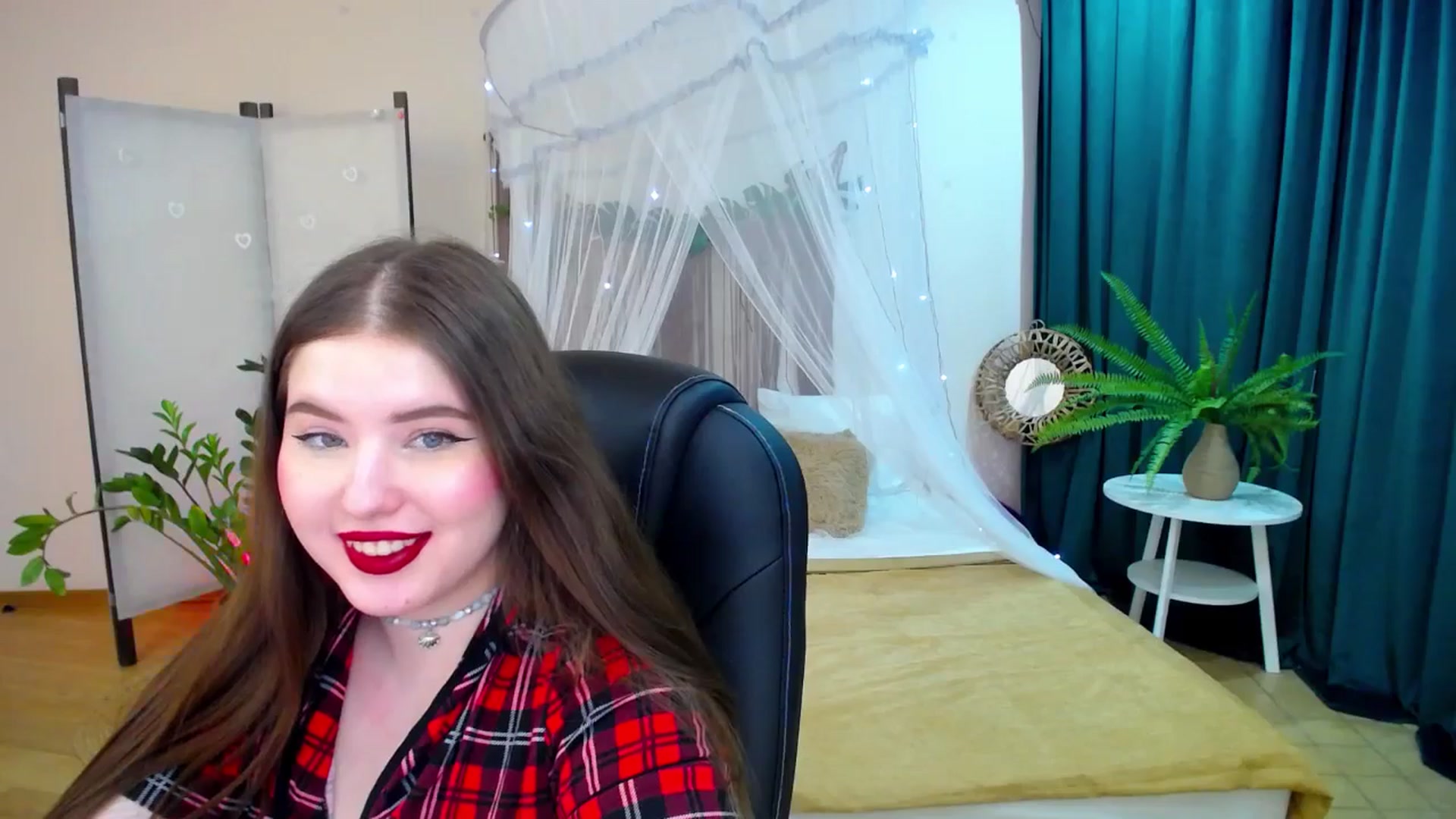 Gallery image thumbnail from AdmireMyEyes's myfreecams stream on, 03/16/2025, 09:26 image 9 of 20