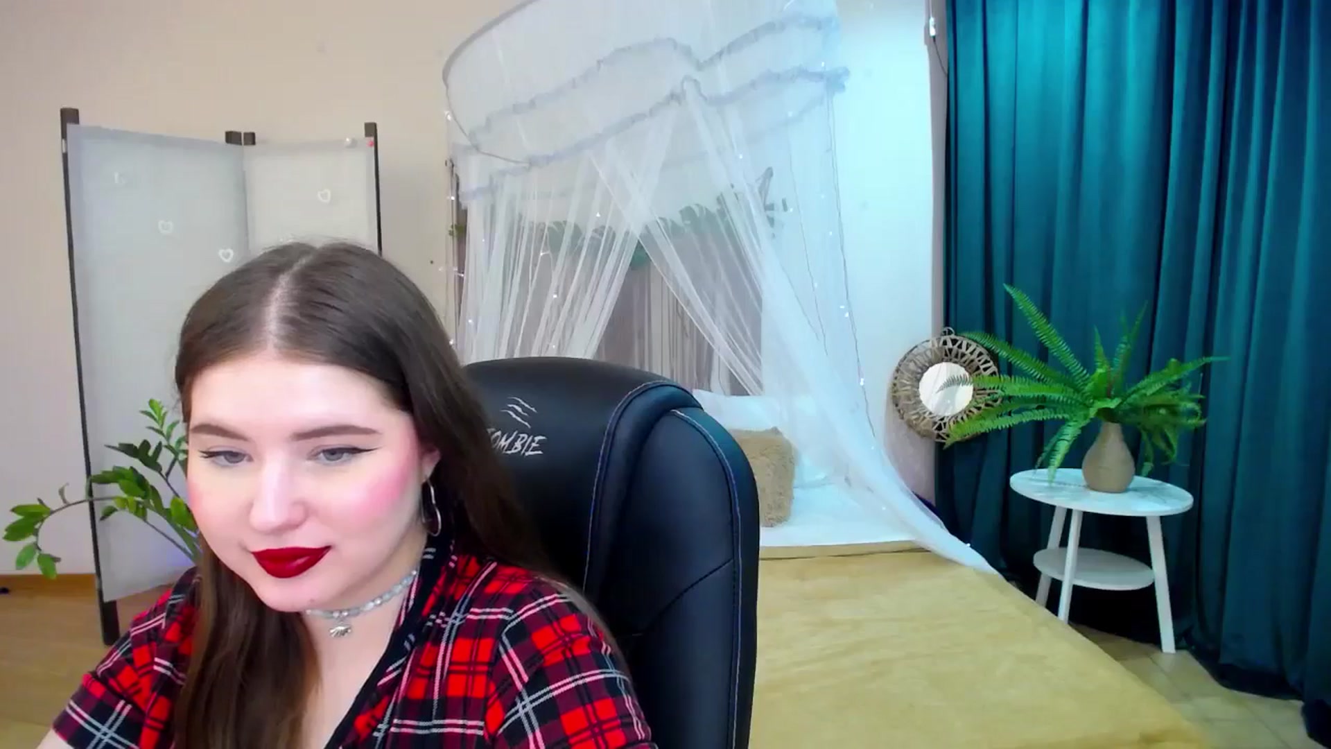 Gallery image thumbnail from AdmireMyEyes's myfreecams stream on, 03/16/2025, 09:26 image 2 of 20