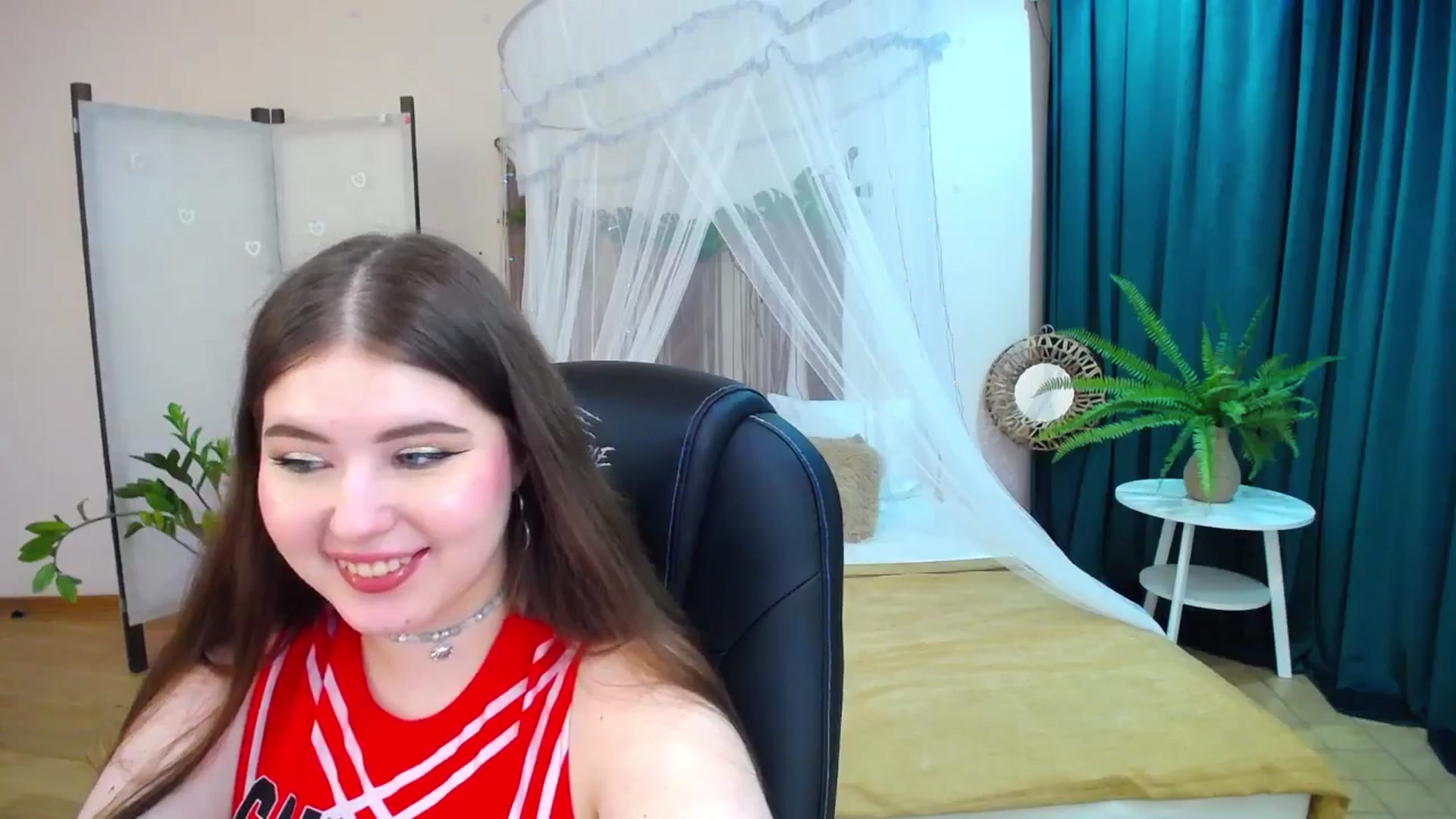 Gallery image thumbnail from AdmireMyEyes's myfreecams stream on, 03/17/2025, 23:14 image 4 of 20