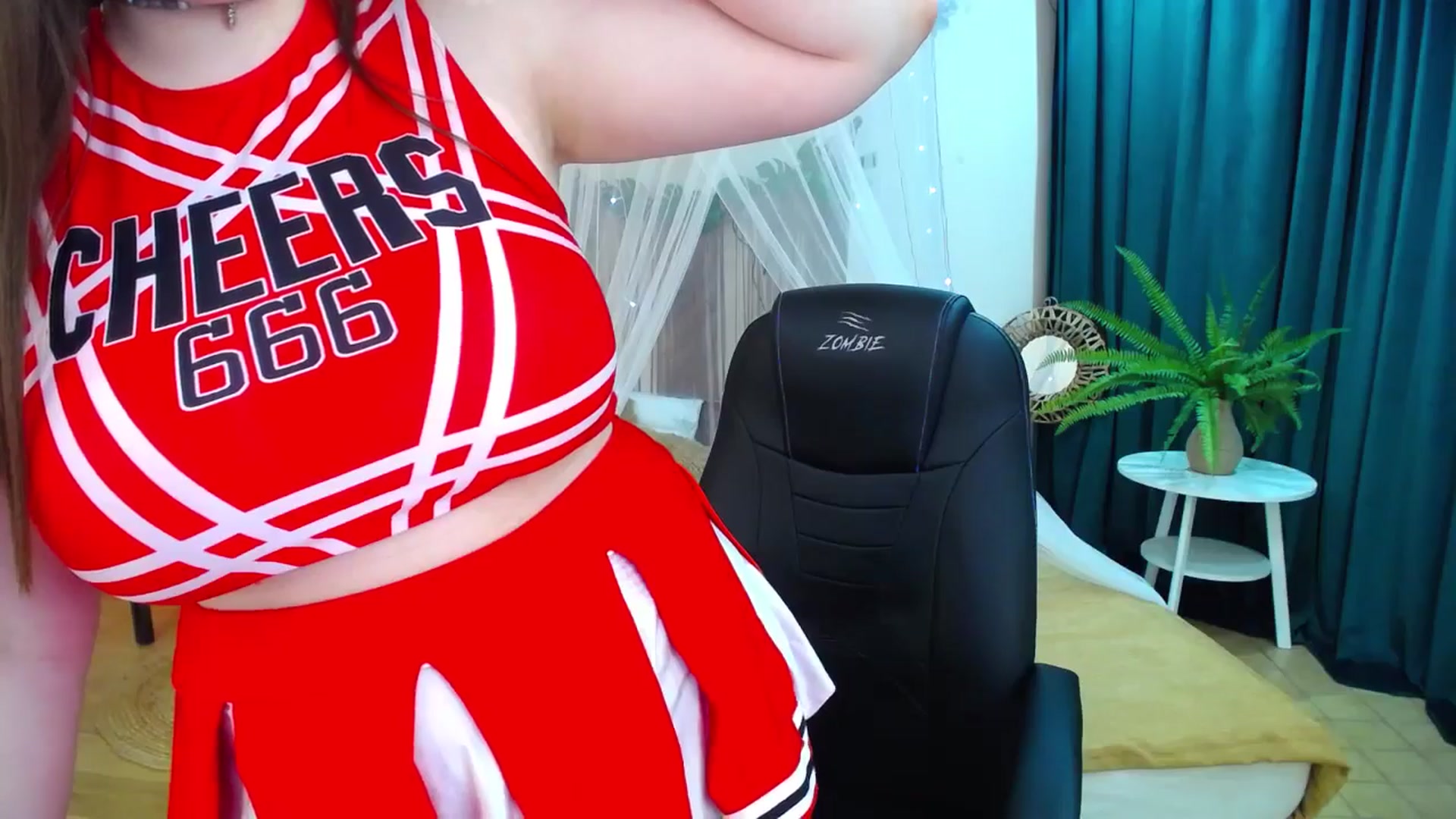 Gallery image thumbnail from AdmireMyEyes's myfreecams stream on, 03/17/2025, 23:14 image 12 of 20