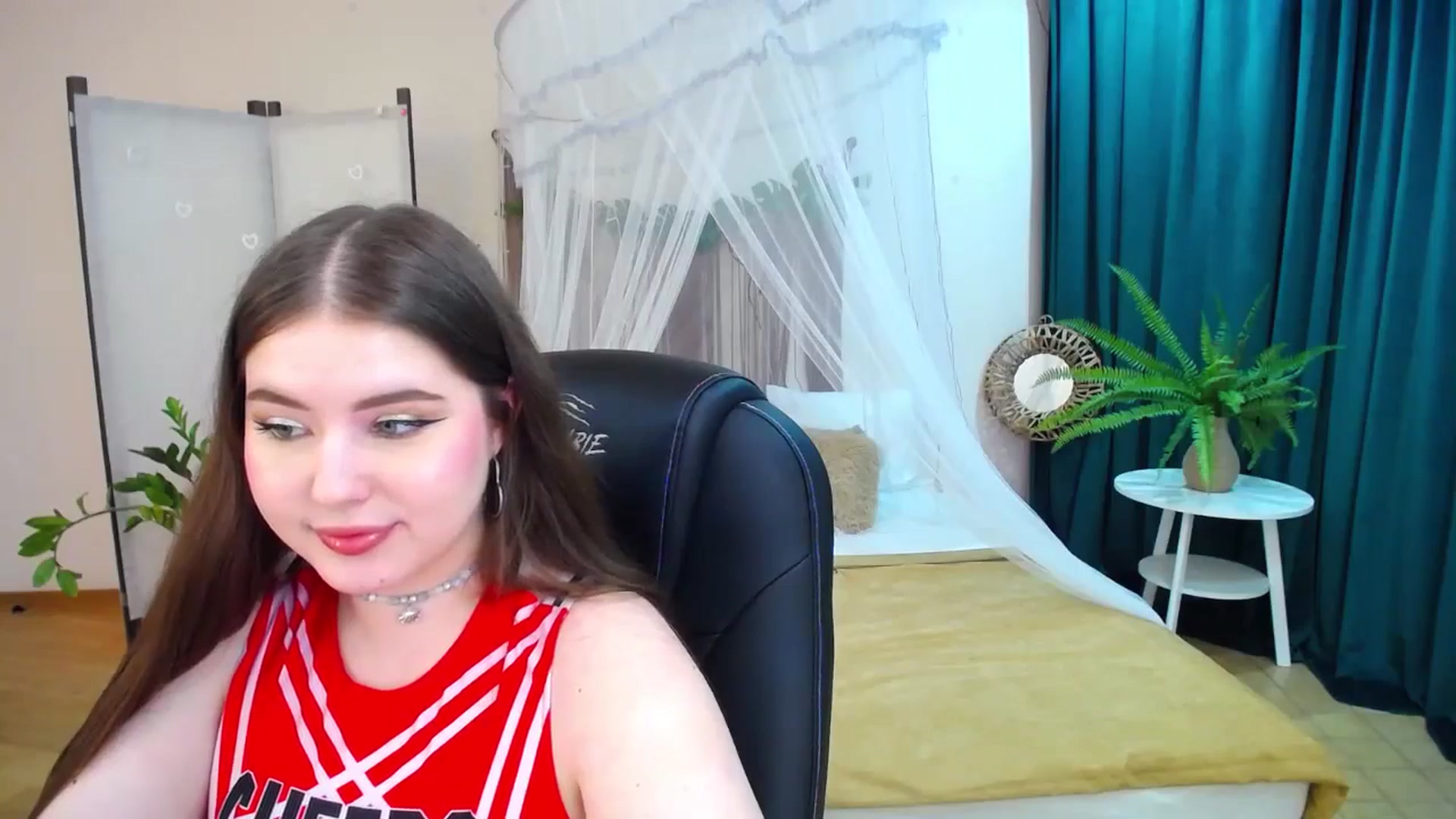 Gallery image thumbnail from AdmireMyEyes's myfreecams stream on, 03/17/2025, 23:14 image 19 of 20