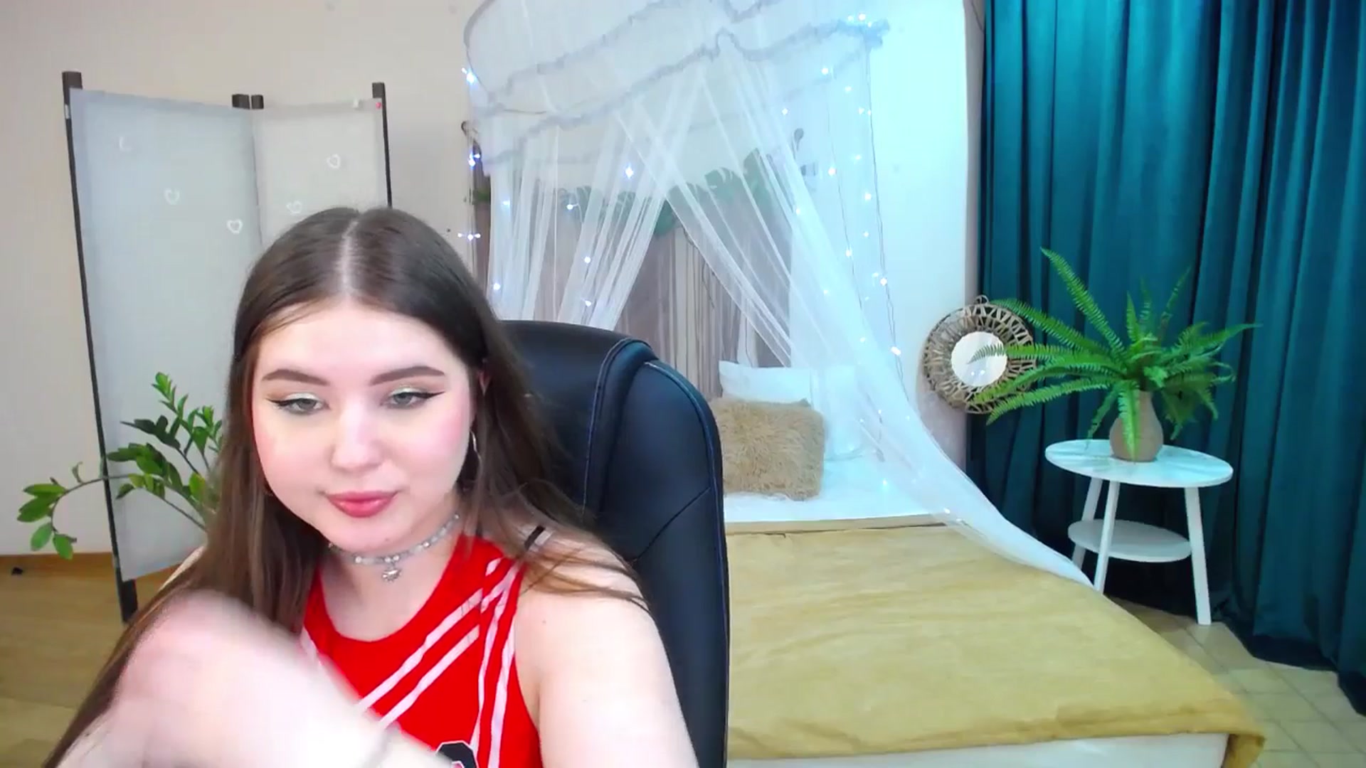 Gallery image thumbnail from AdmireMyEyes's myfreecams stream on, 03/17/2025, 23:47 image 3 of 20