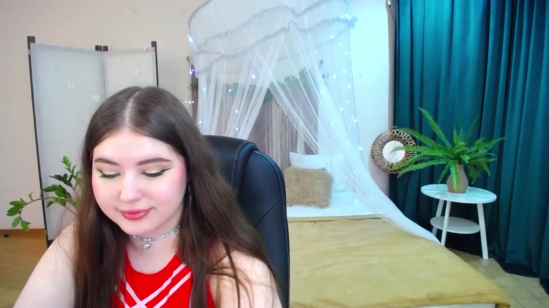 Gallery image thumbnail from AdmireMyEyes's myfreecams stream on, 03/17/2025, 23:47 image 13 of 20