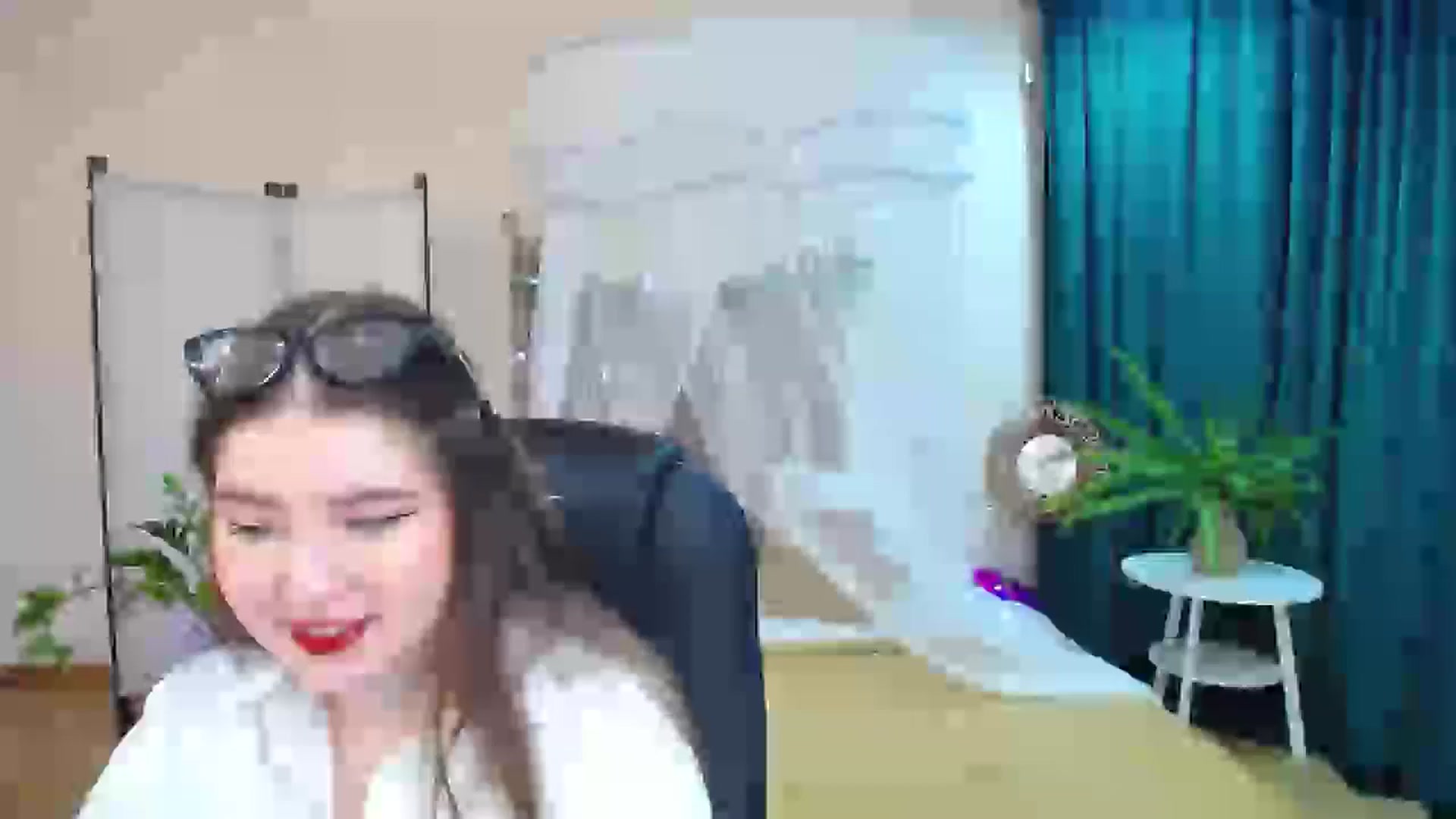 Gallery image thumbnail from AdmireMyEyes's myfreecams stream on, 03/19/2025, 01:51 image 3 of 20