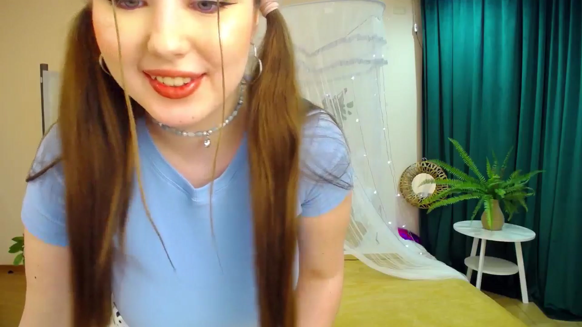 Gallery image thumbnail from AdmireMyEyes's myfreecams stream on, 03/19/2025, 22:41 image 13 of 20