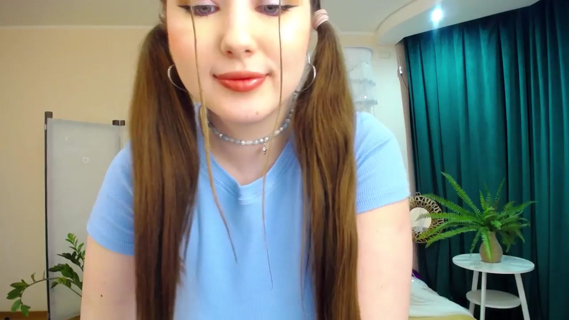 Gallery image thumbnail from AdmireMyEyes's myfreecams stream on, 03/19/2025, 22:41 image 18 of 20