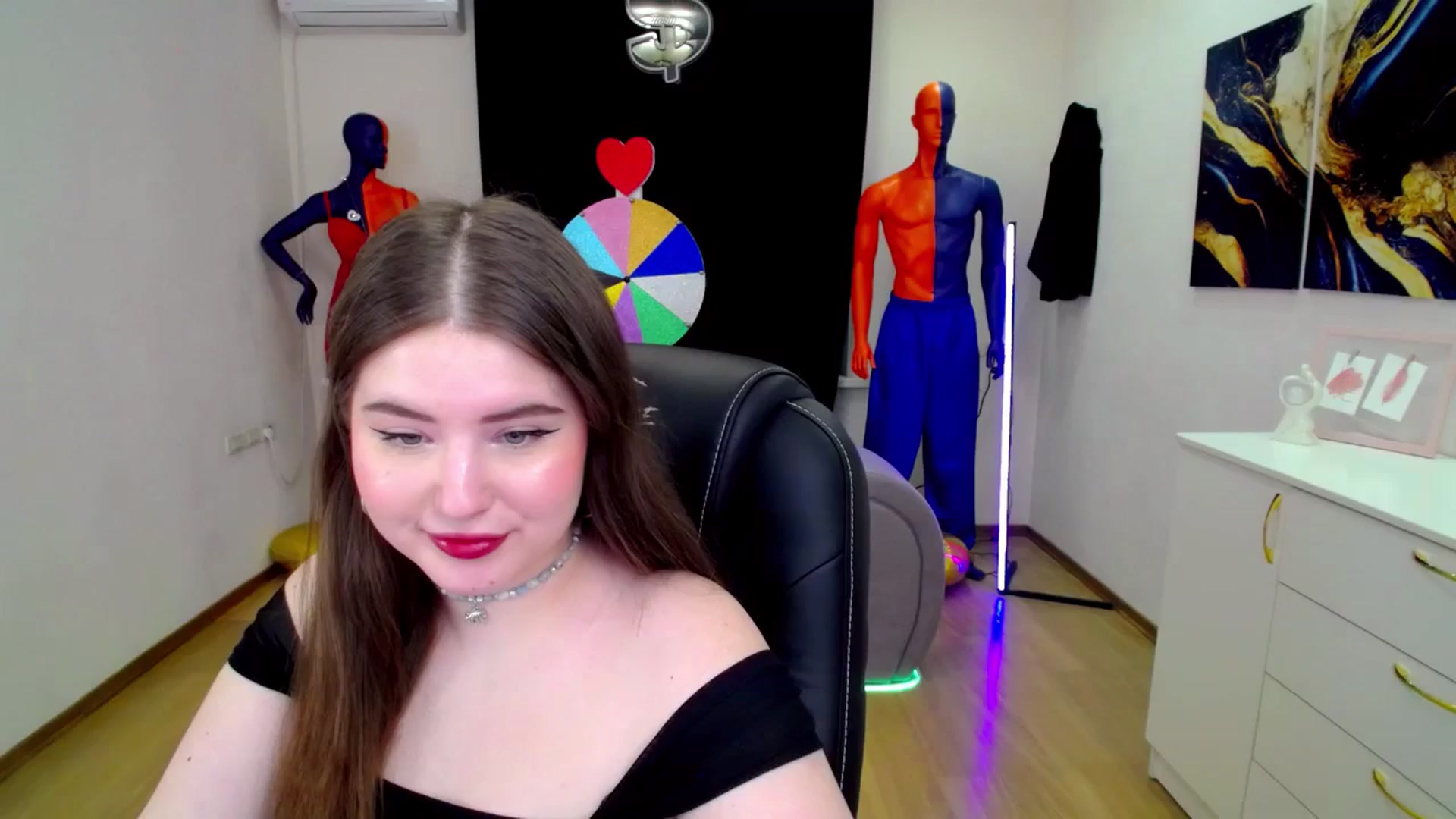 Gallery image thumbnail from AdmireMyEyes's myfreecams stream on, 03/21/2025, 07:00 image 1 of 20