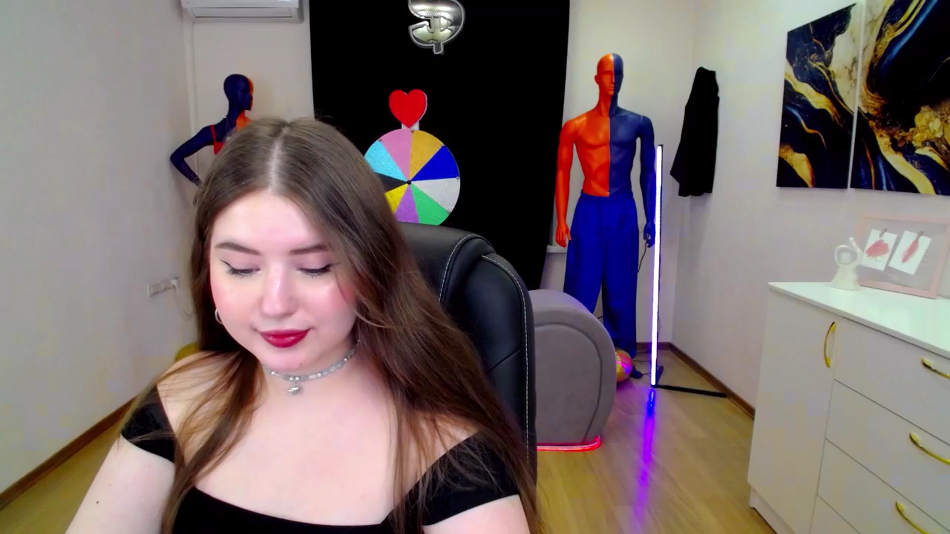 Gallery image thumbnail from AdmireMyEyes's myfreecams stream on, 03/21/2025, 07:00 image 20 of 20