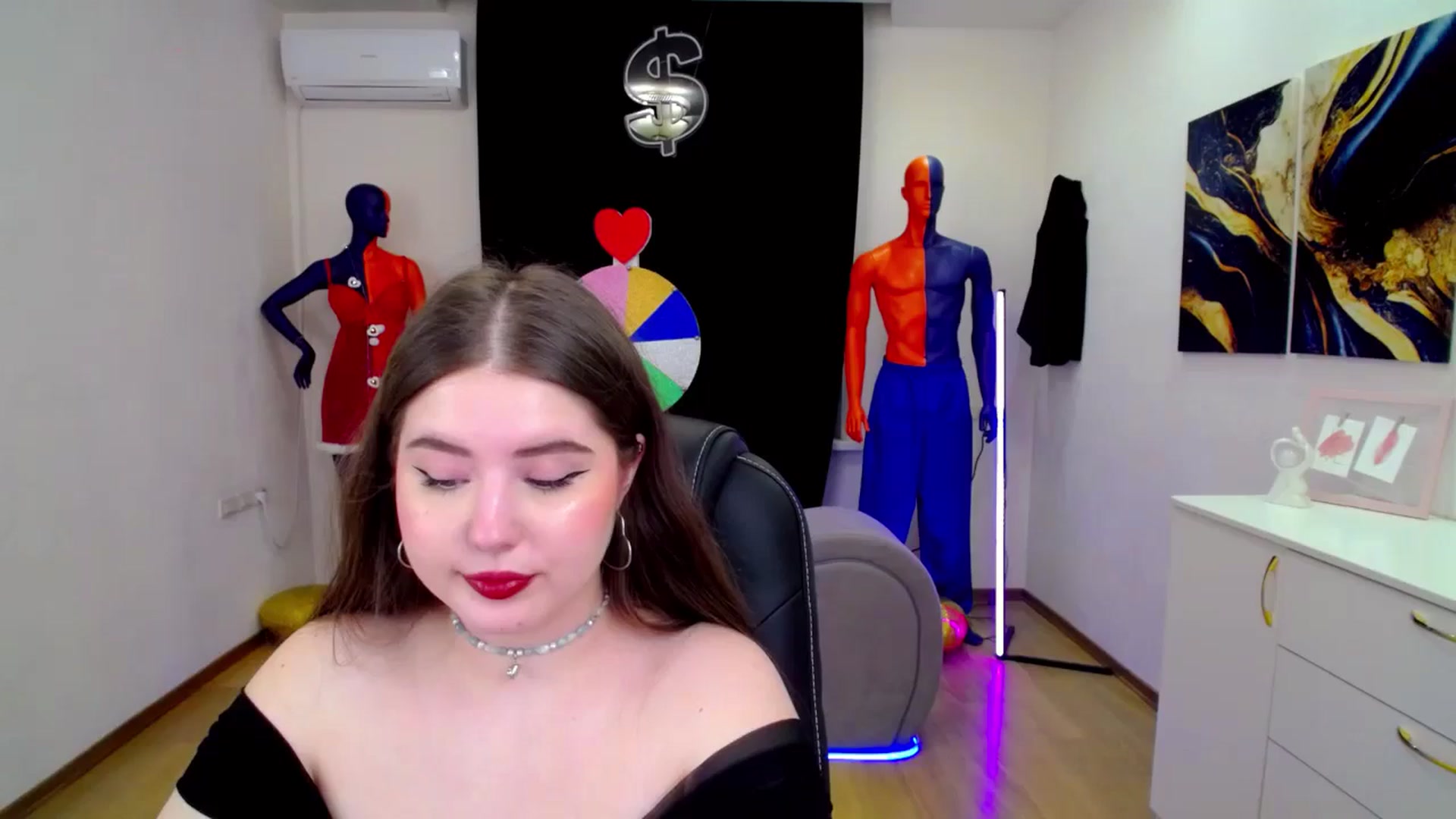 Gallery image thumbnail from AdmireMyEyes's myfreecams stream on, 03/21/2025, 08:22 image 1 of 20