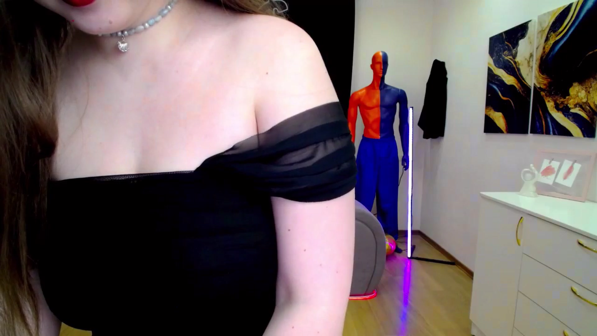 Gallery image thumbnail from AdmireMyEyes's myfreecams stream on, 03/21/2025, 08:22 image 19 of 20