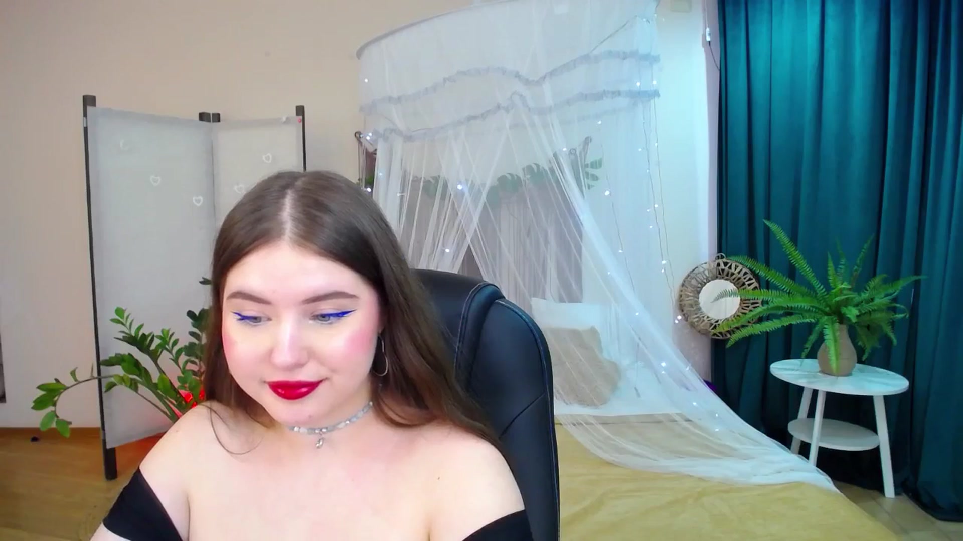 Gallery image thumbnail from AdmireMyEyes's myfreecams stream on, 03/23/2025, 09:45 image 19 of 20