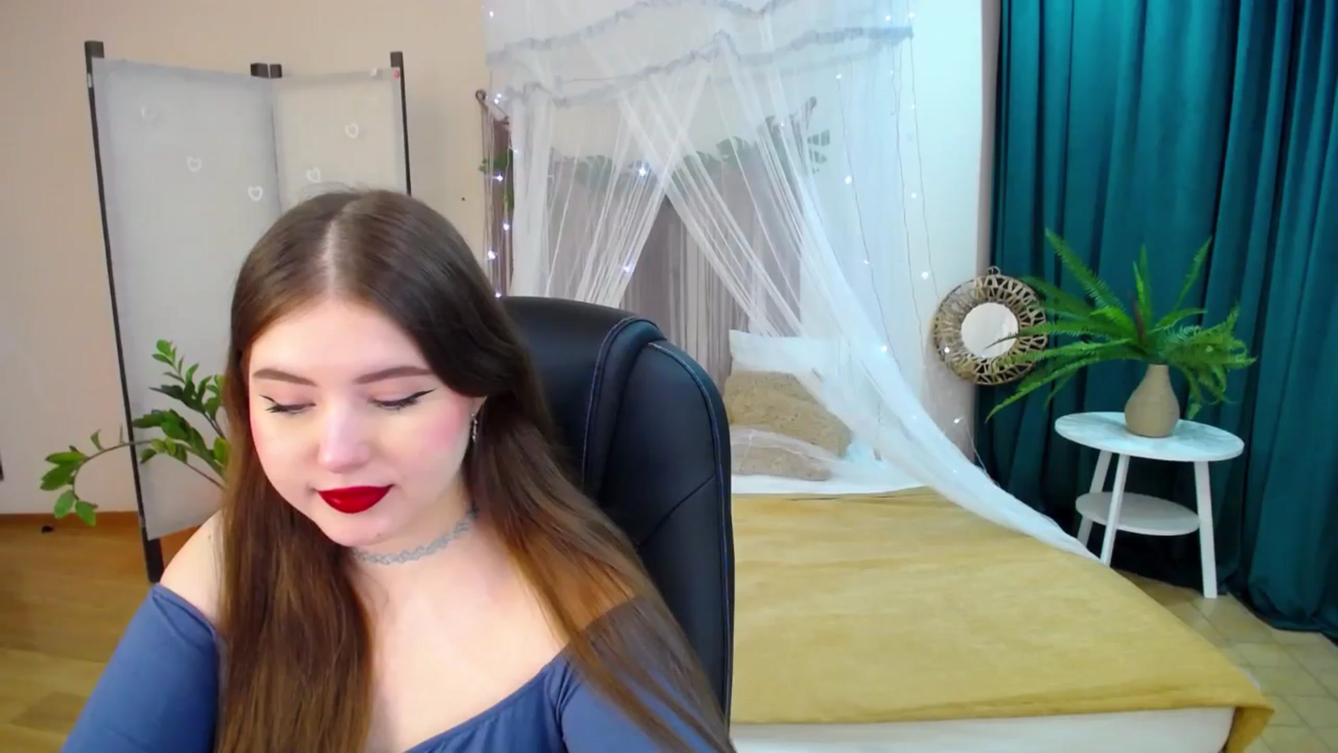 Gallery image thumbnail from AdmireMyEyes's myfreecams stream on, 03/24/2025, 19:29 image 3 of 20
