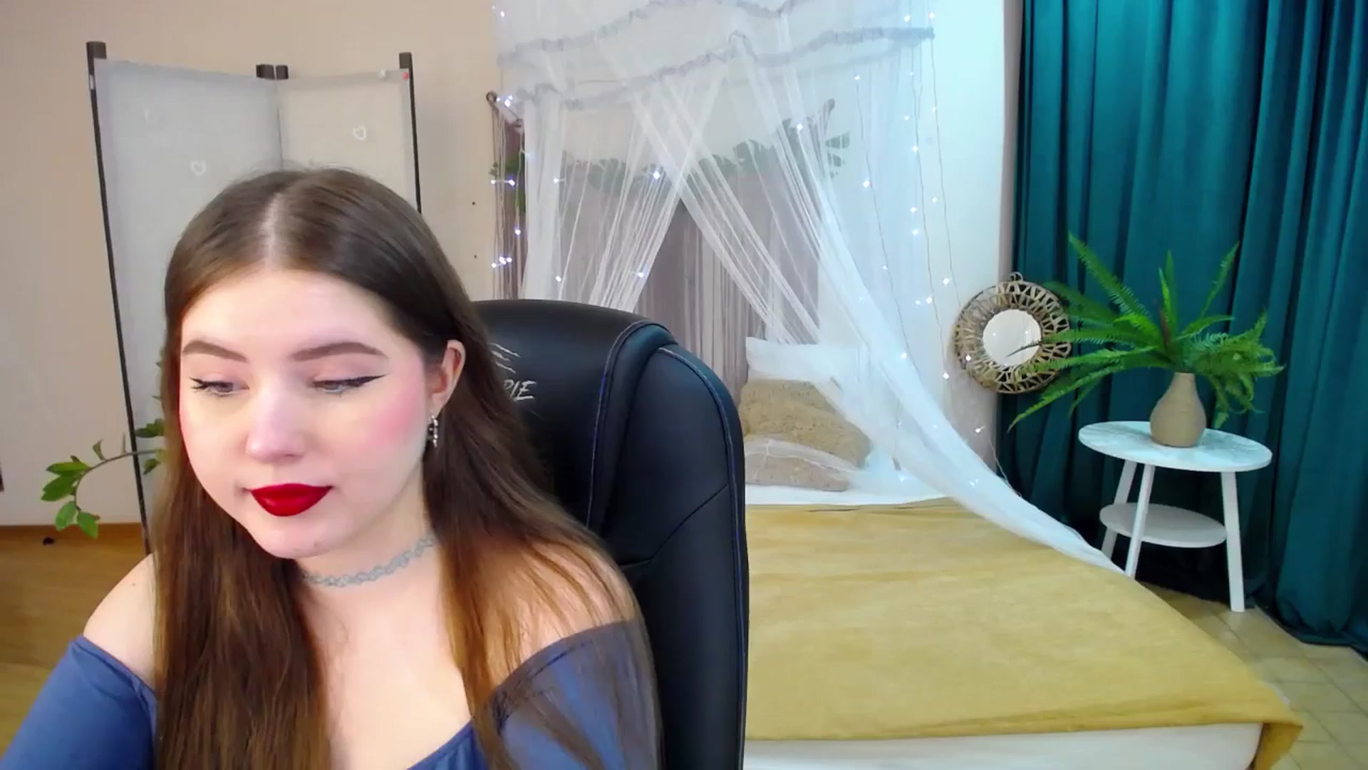 Gallery image thumbnail from AdmireMyEyes's myfreecams stream on, 03/24/2025, 19:29 image 4 of 20