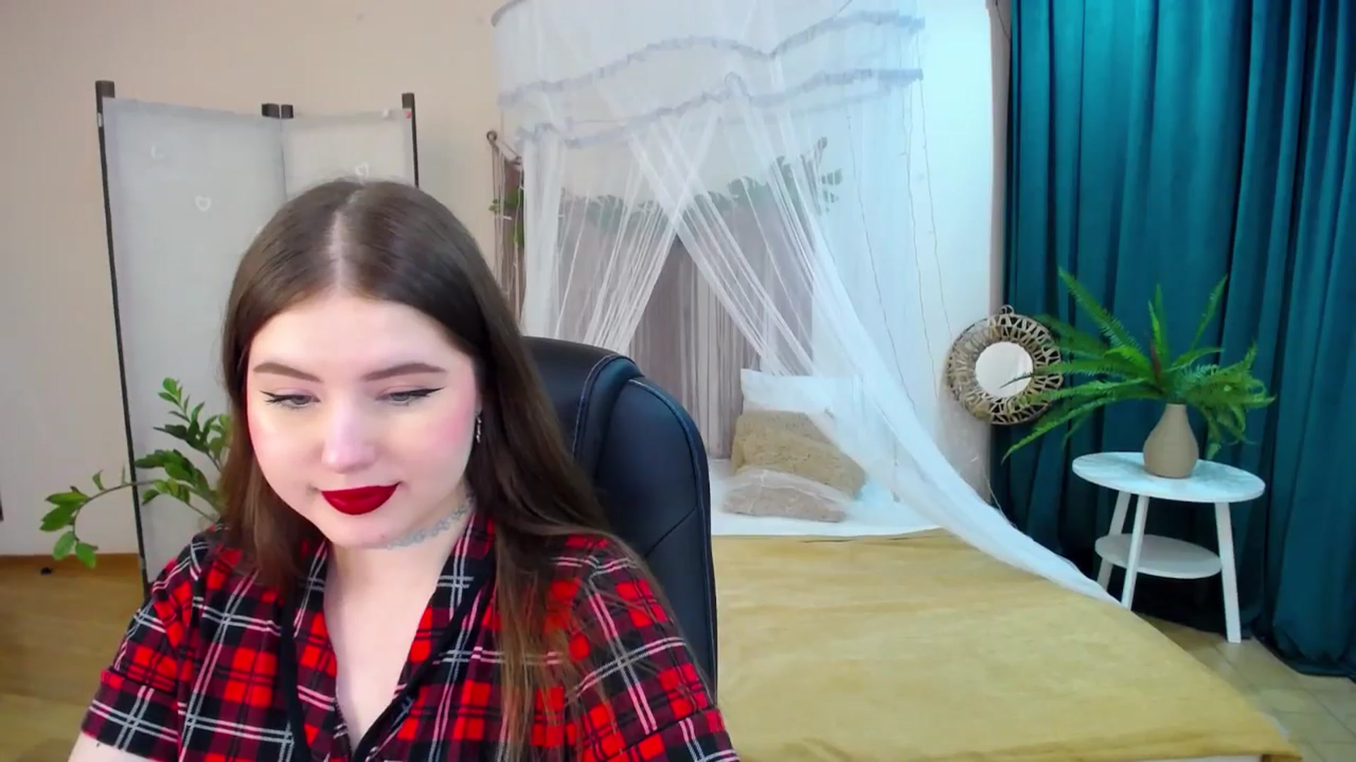 Gallery image thumbnail from AdmireMyEyes's myfreecams stream on, 03/24/2025, 20:41 image 11 of 20