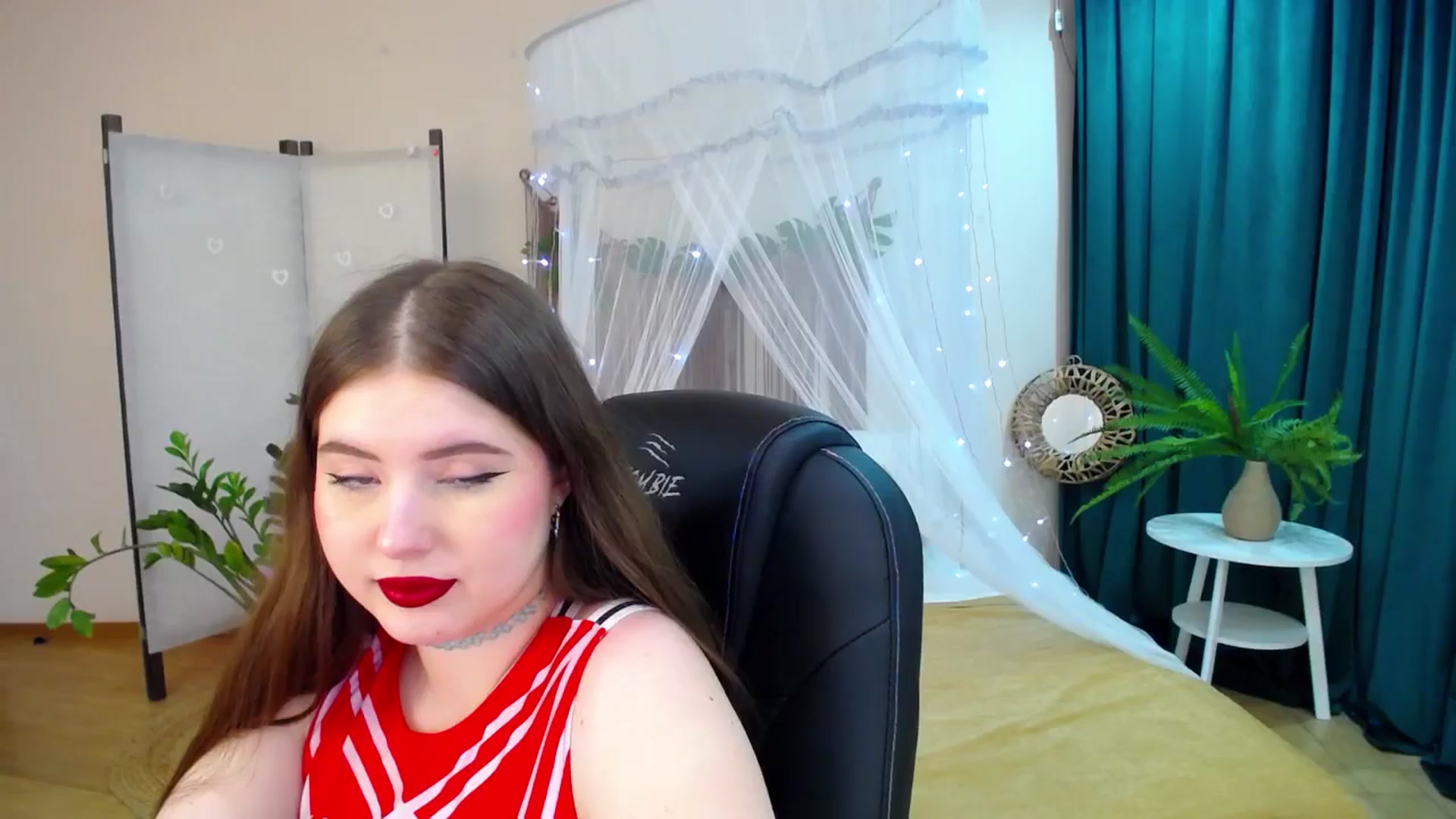 Gallery image thumbnail from AdmireMyEyes's myfreecams stream on, 03/24/2025, 23:50 image 6 of 20