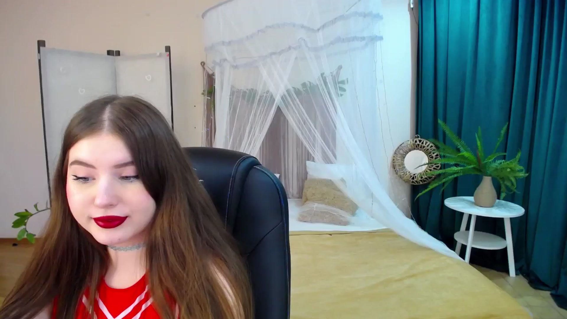 Gallery image thumbnail from AdmireMyEyes's myfreecams stream on, 03/24/2025, 23:50 image 10 of 20