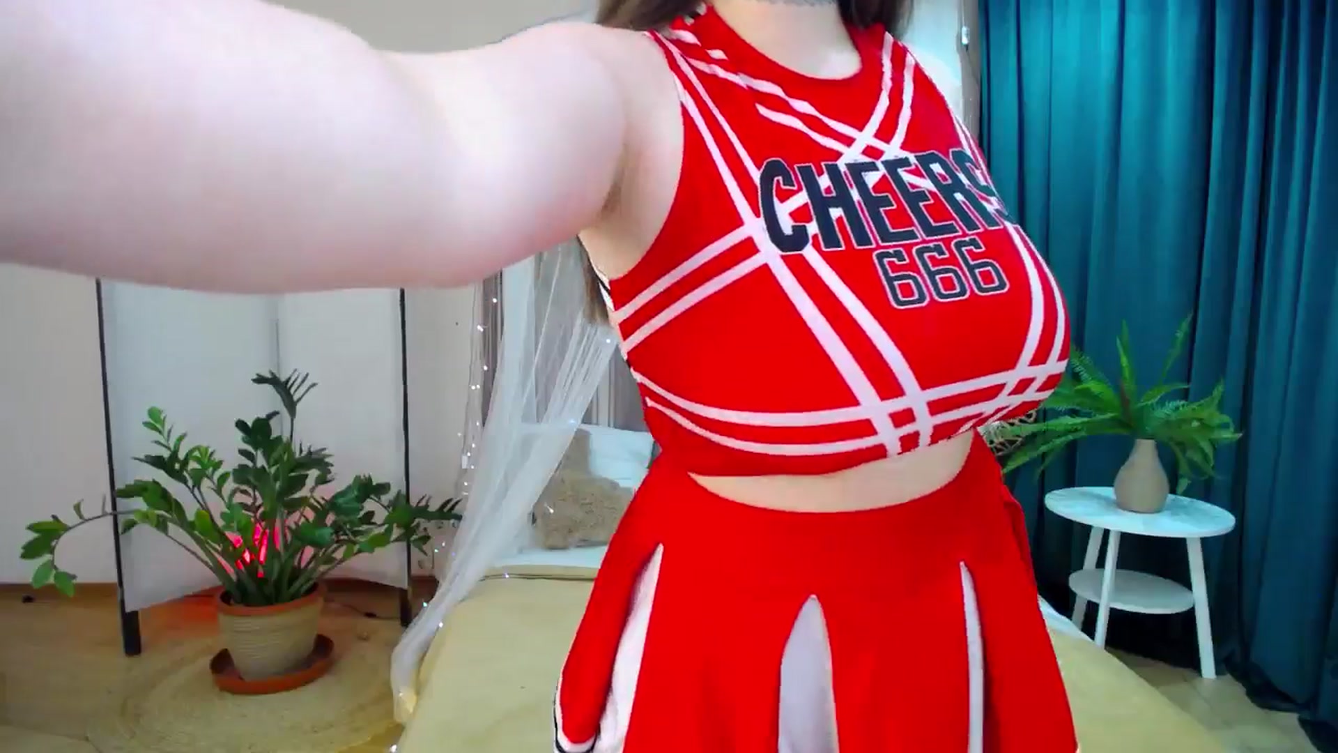 Gallery image thumbnail from AdmireMyEyes's myfreecams stream on, 03/25/2025, 24:37 image 6 of 20